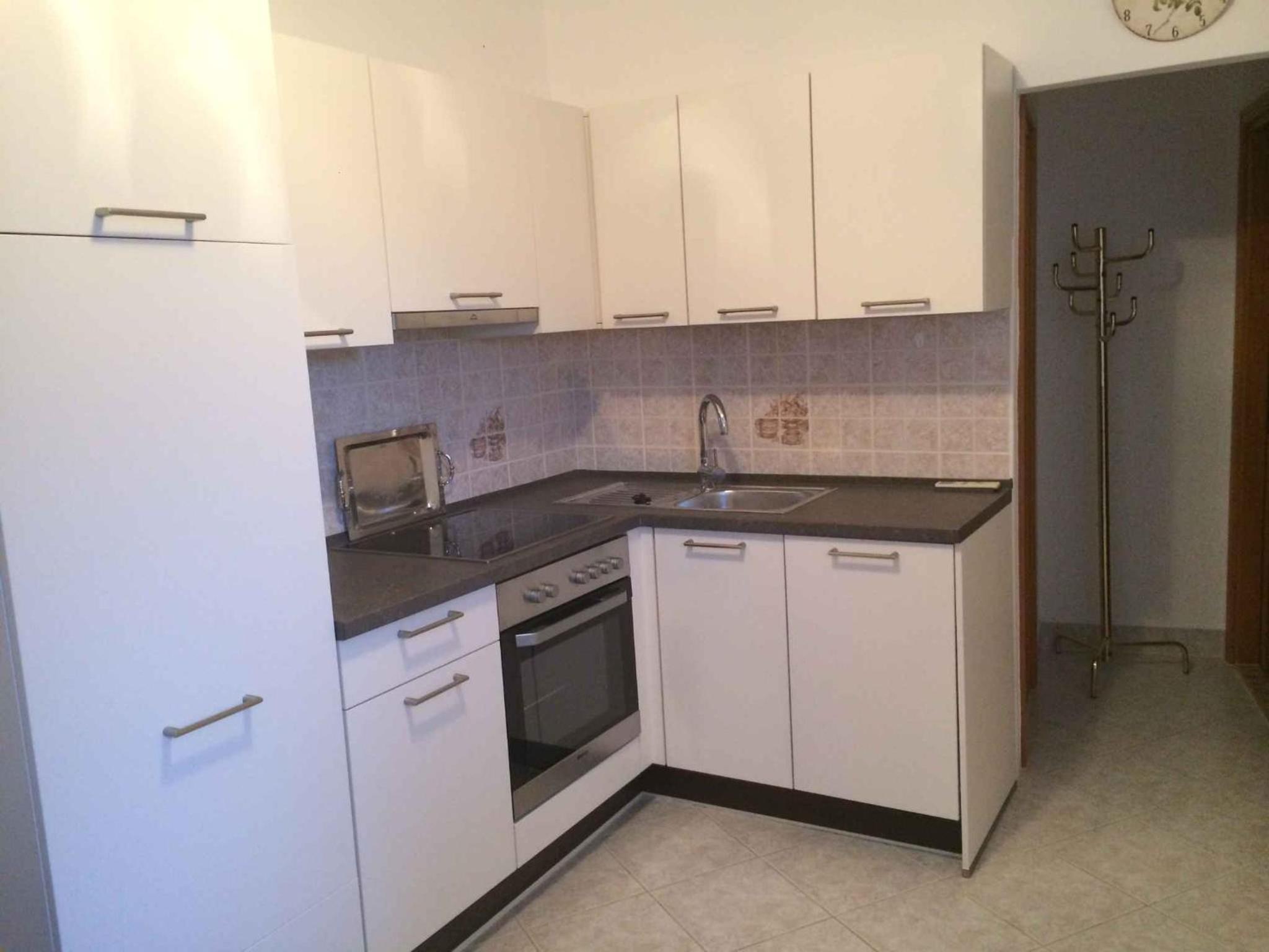 Apartment 3 photo 3