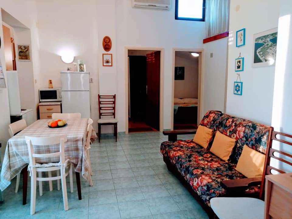 Apartment 1 photo 3