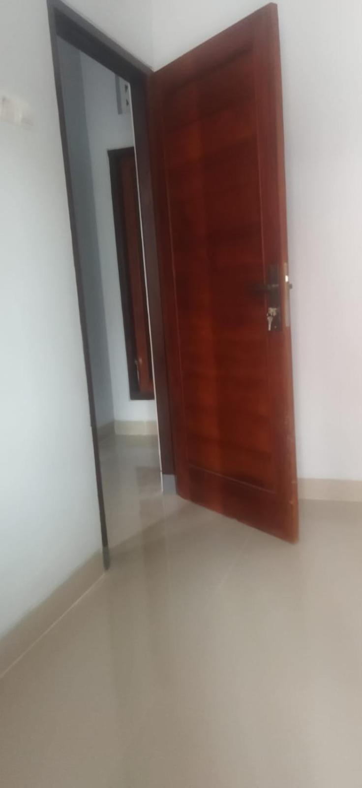 One-Bedroom House photo 2