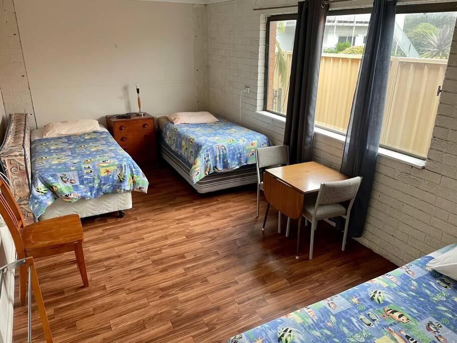 Four-Bedroom House photo 1
