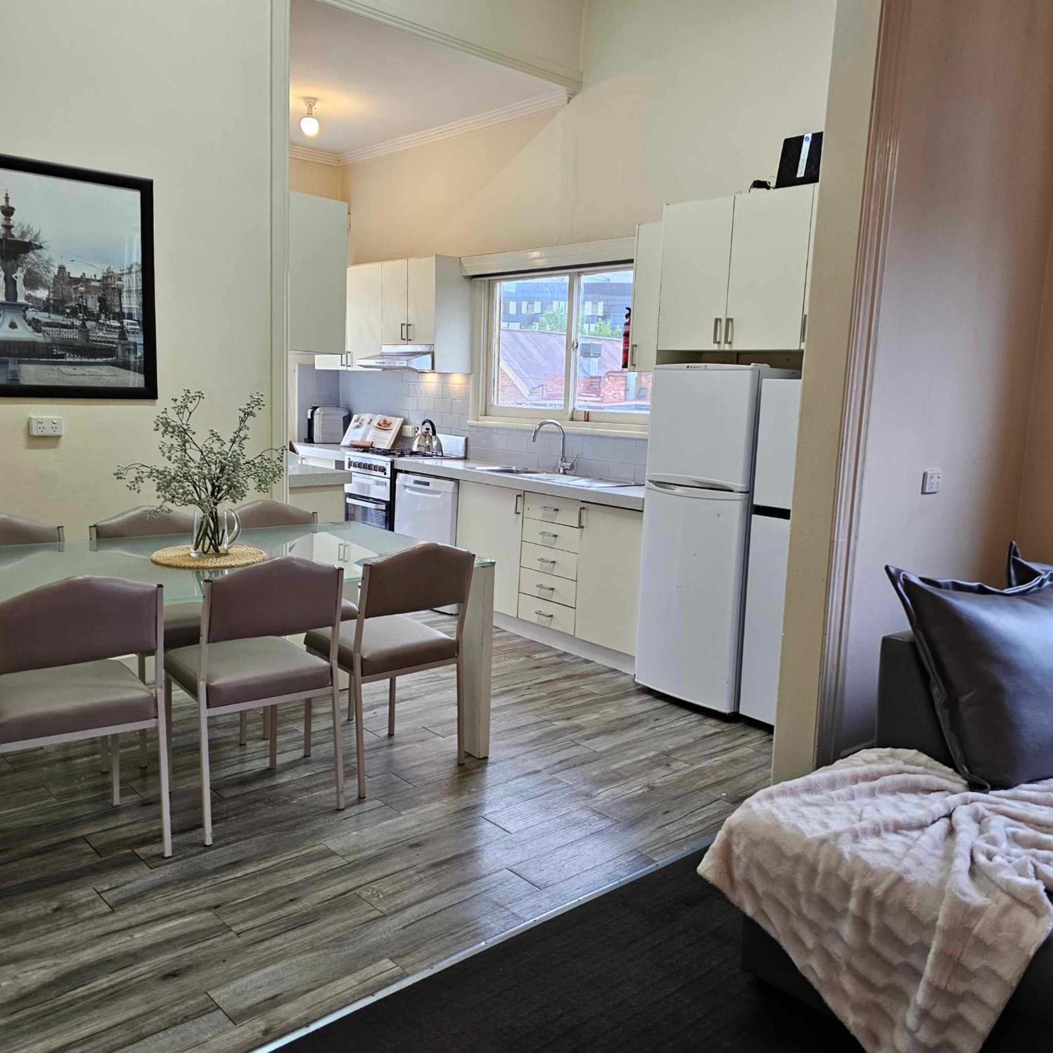 Two-Bedroom House photo 2