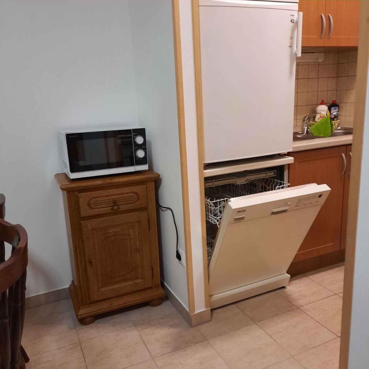 Apartment 1 photo 3