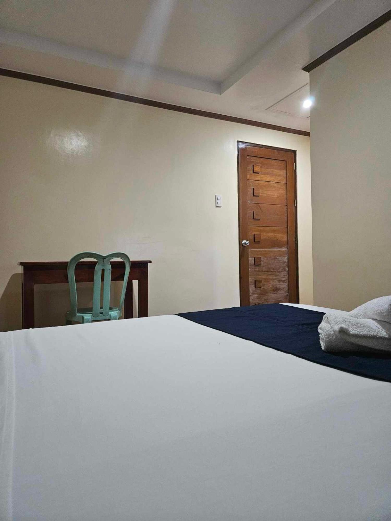 Double Room With Private Bathroom photo 3