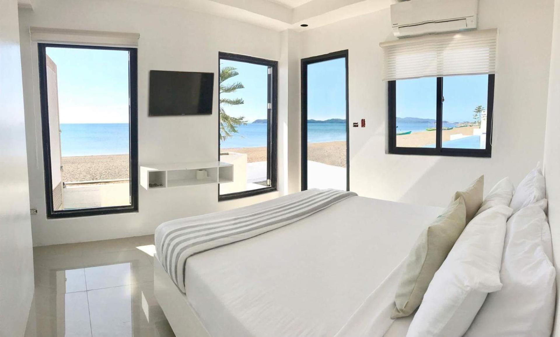 Deluxe Double Room with Balcony and Sea View