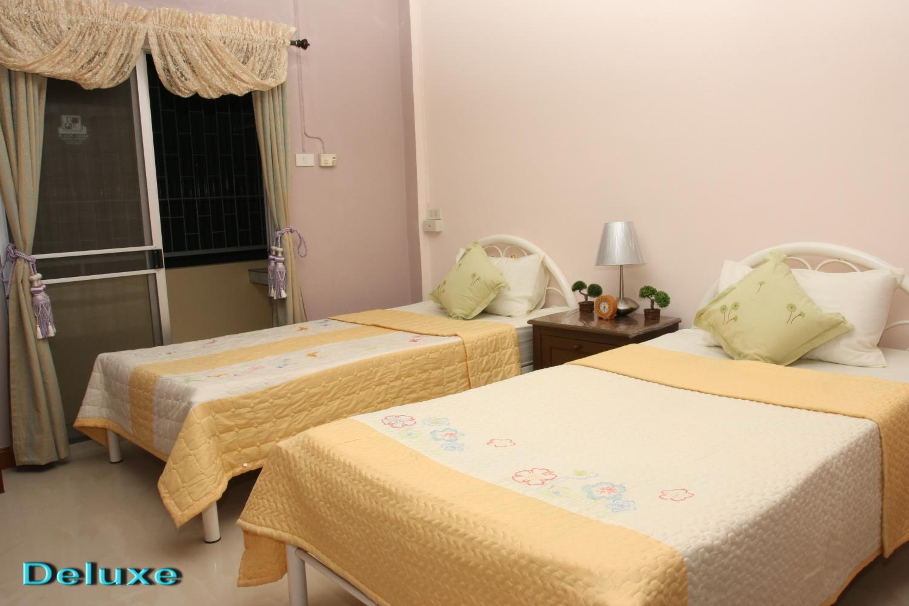 Deluxe Twin Room photo 3