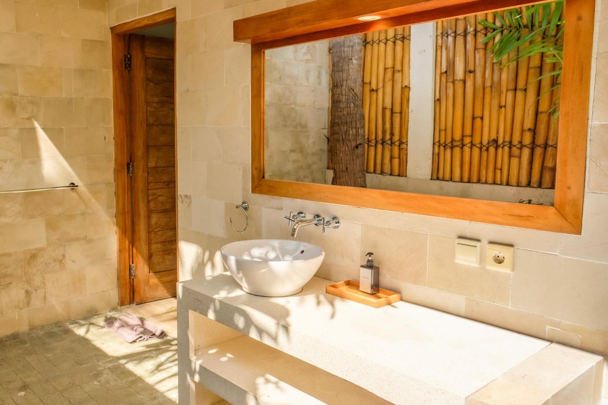 Three-Bedroom Villa with Private Pool - Photo 2