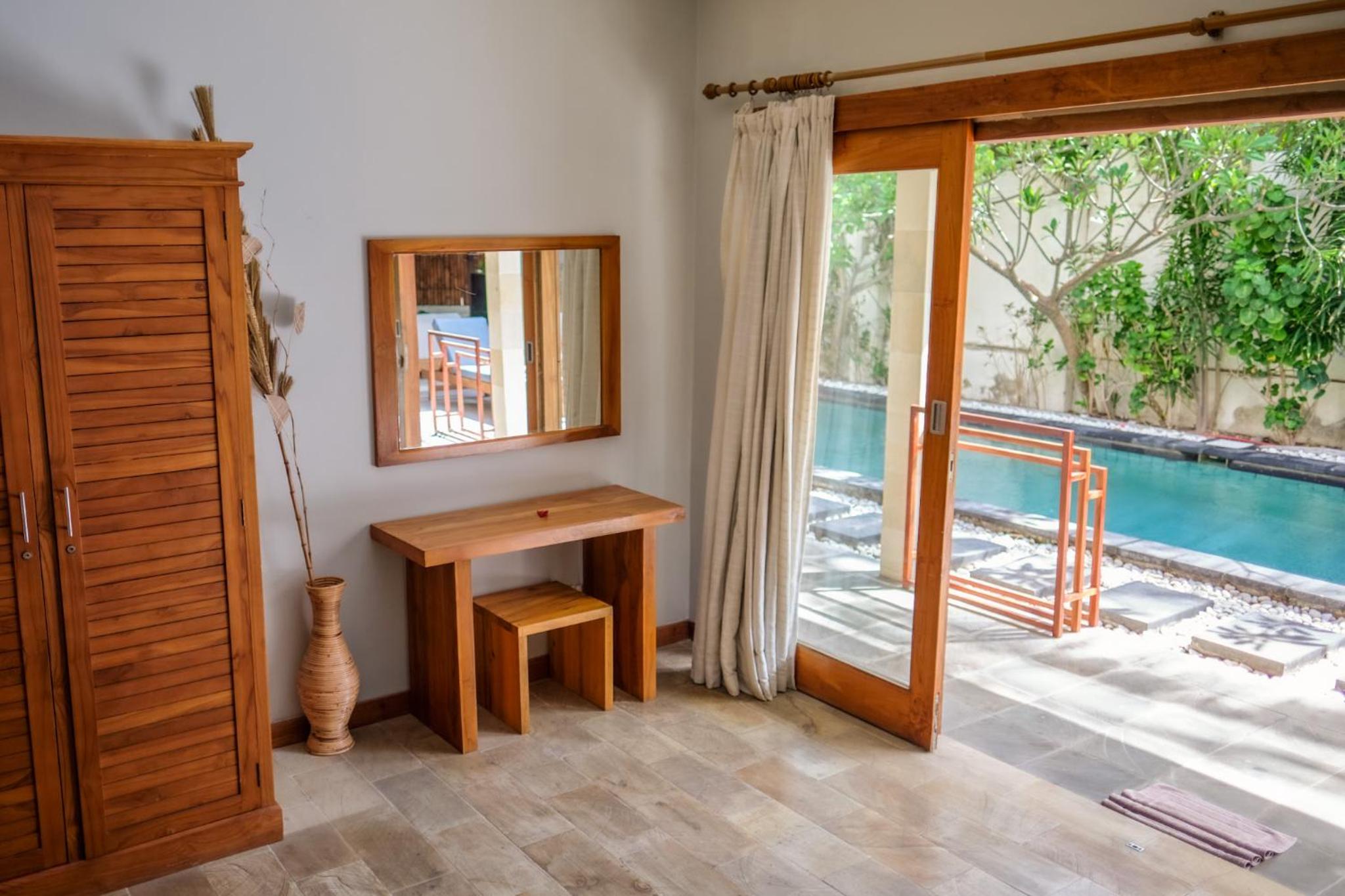 Three-Bedroom Villa with Private Pool - Photo 4
