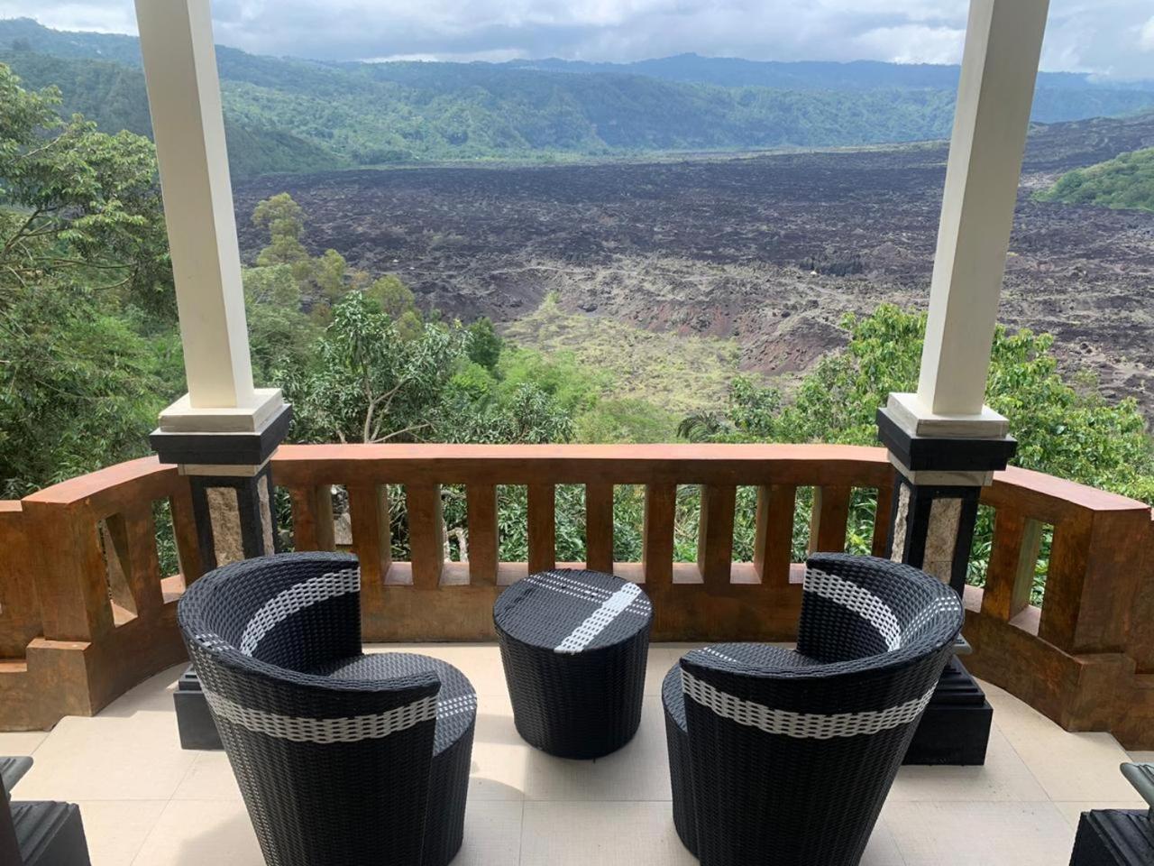 Double or Twin Room with Mountain View - Photo 12