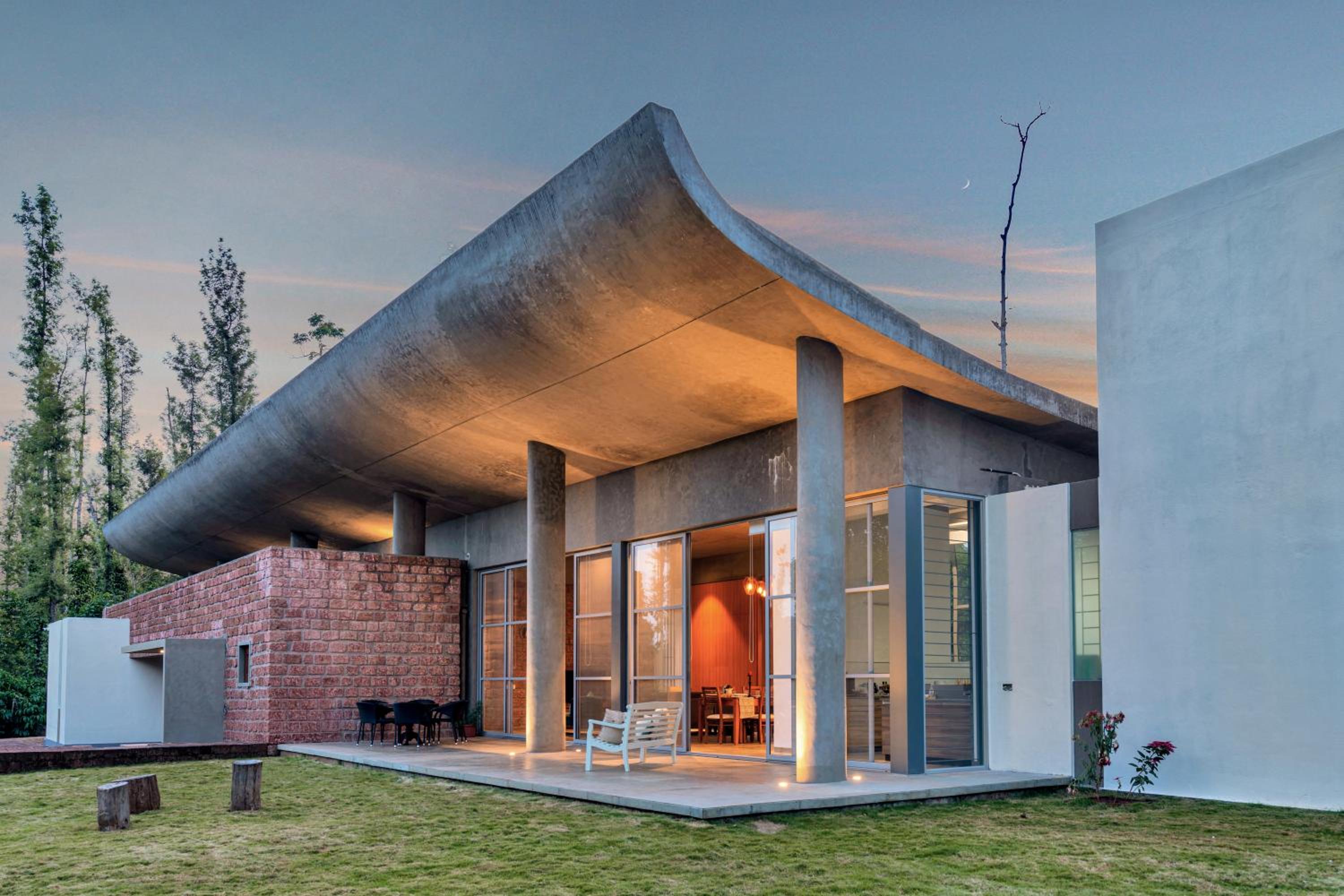 Three-Bedroom Villa photo 2