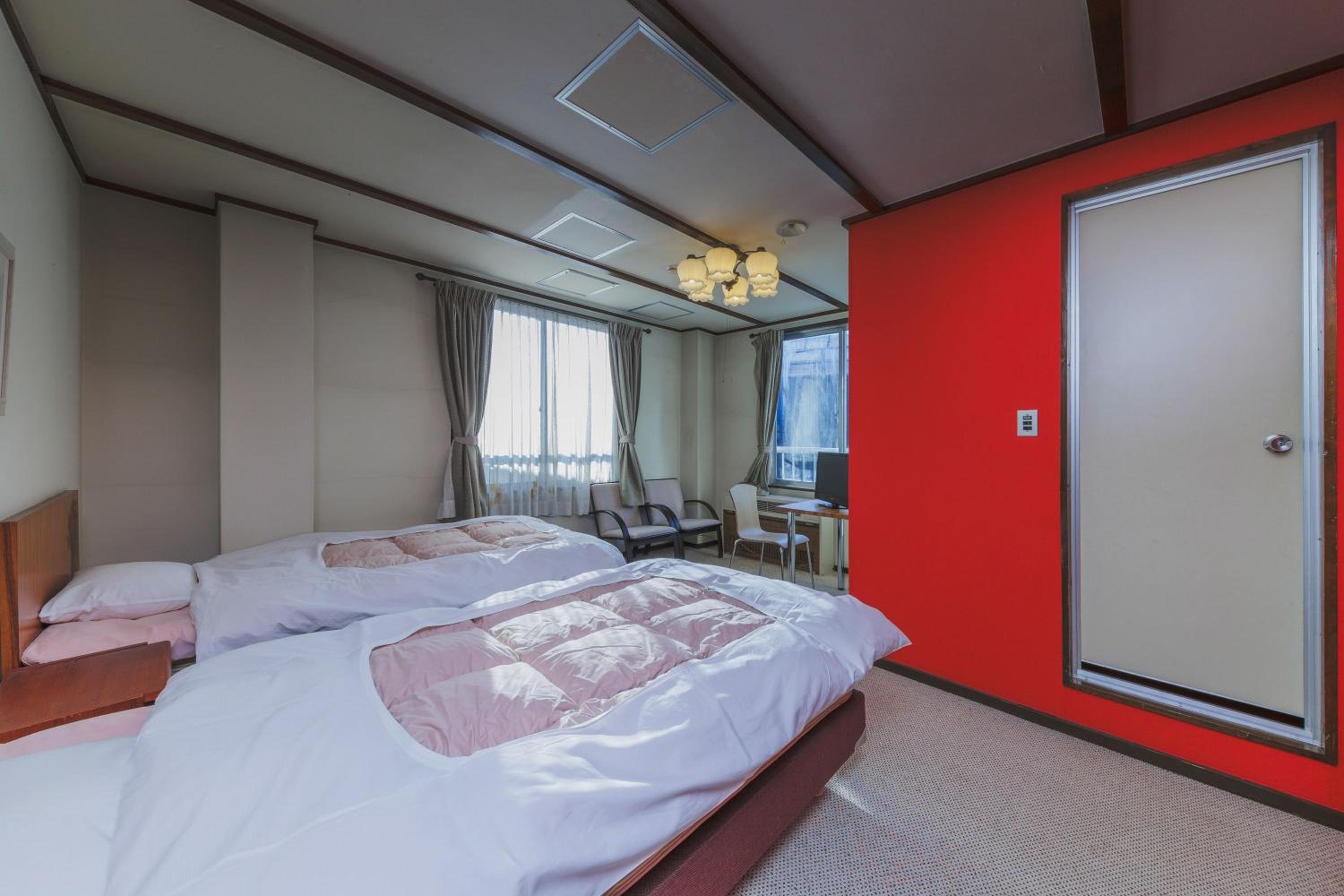 Twin Room with Bathroom