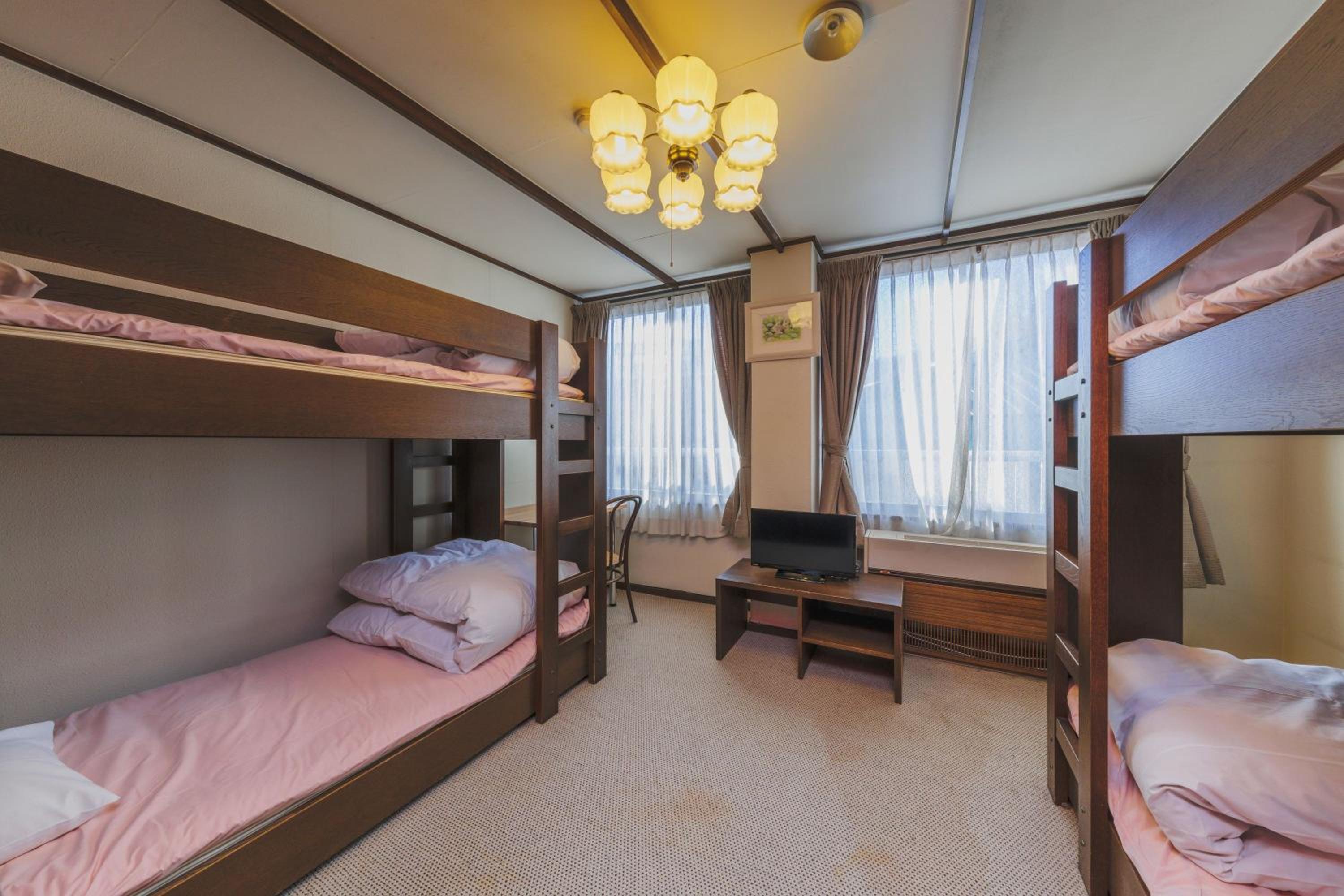 Economy Quadruple Room