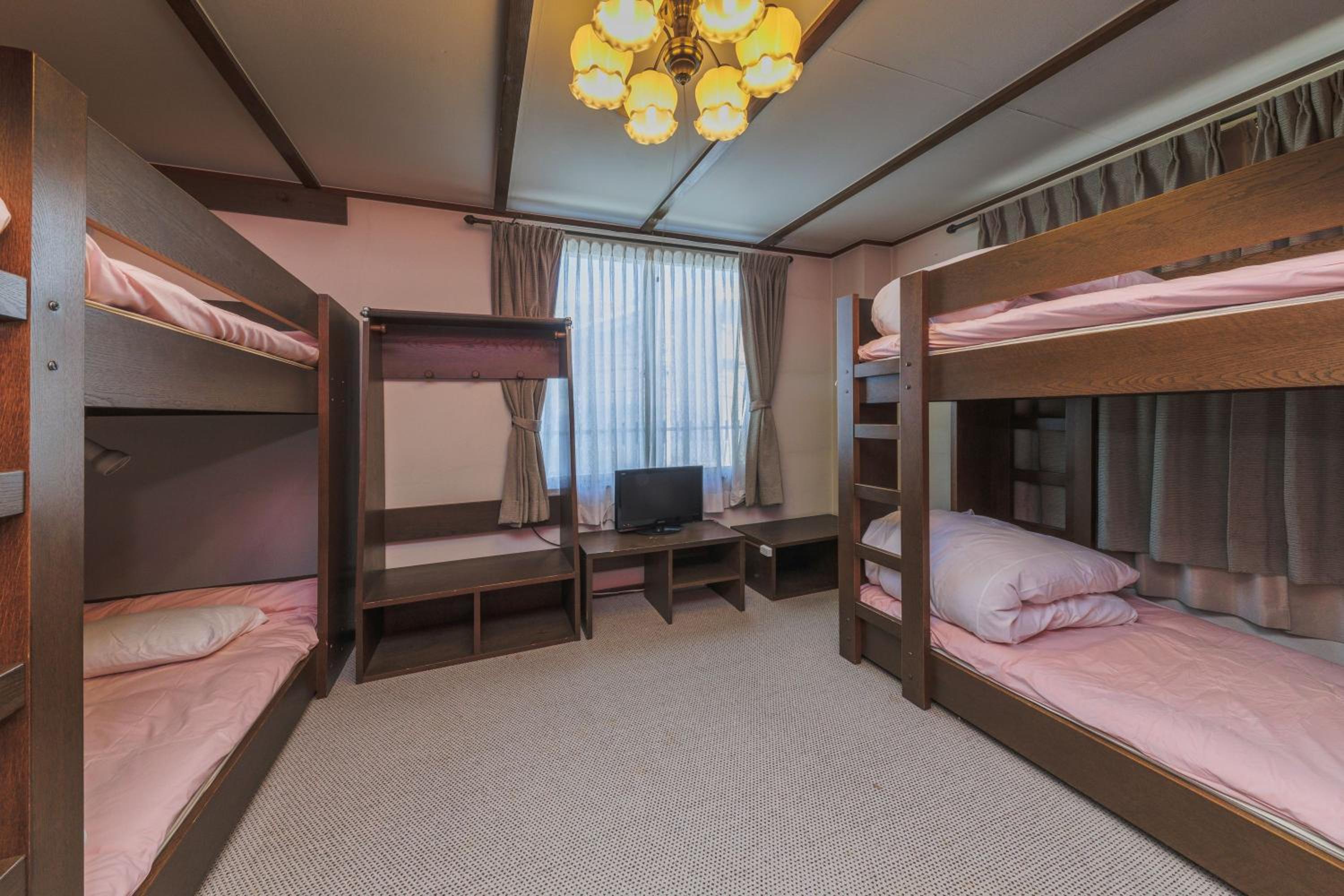 Economy Quadruple Room