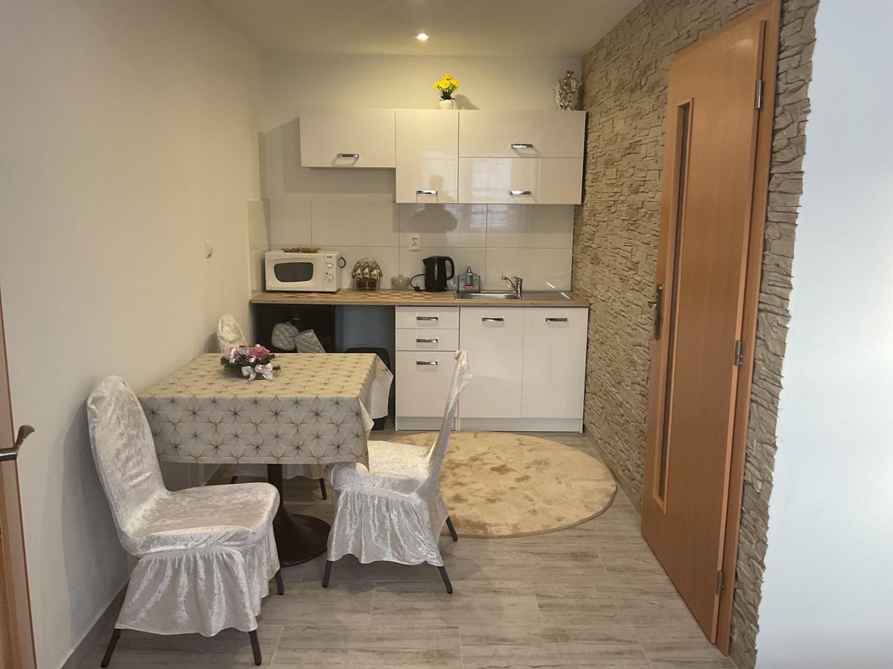 Deluxe Apartment - Photo 16