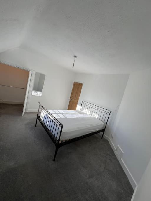 Two-Bedroom House photo 3