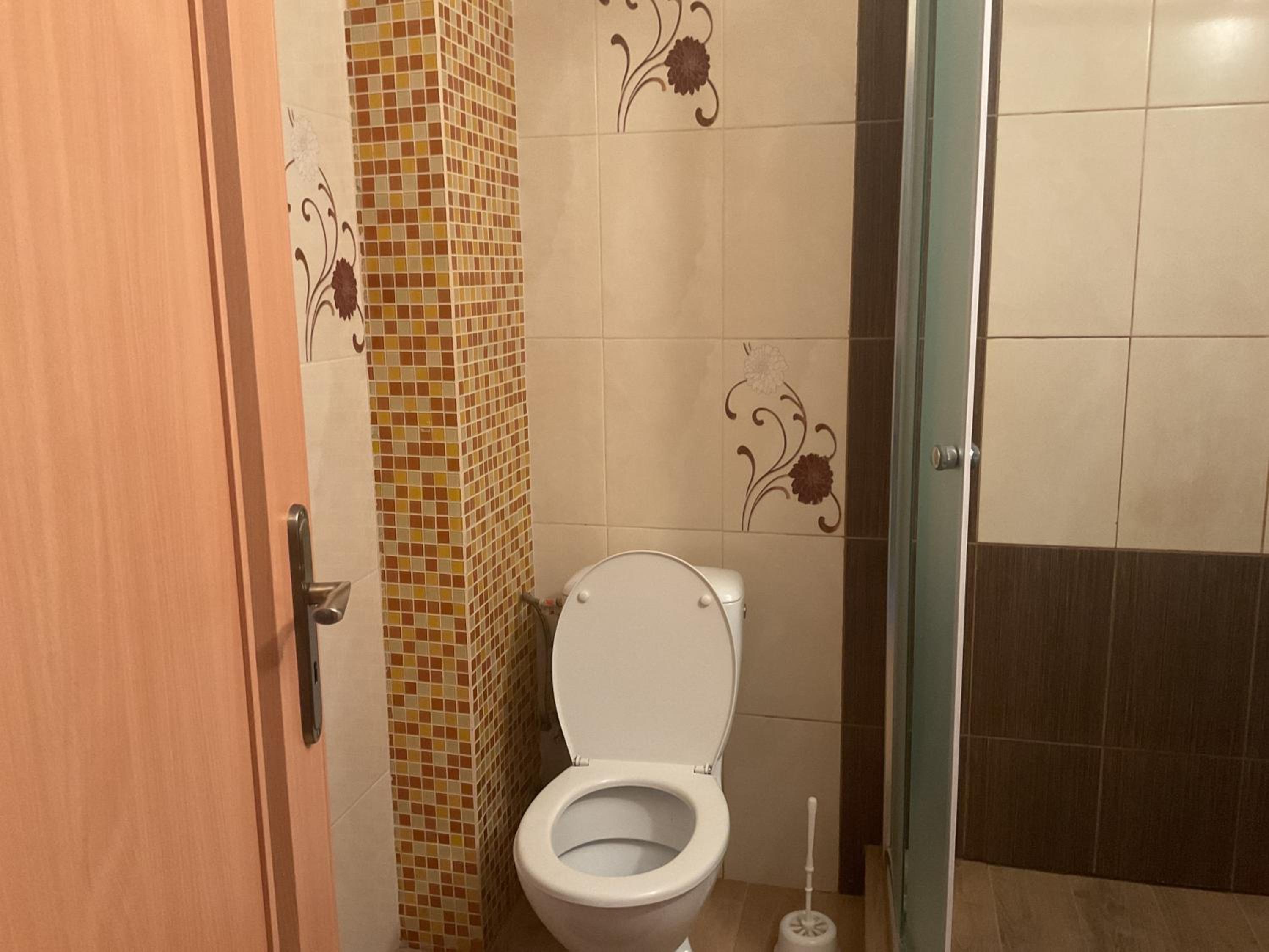Triple Room with Private Bathroom - Photo 2