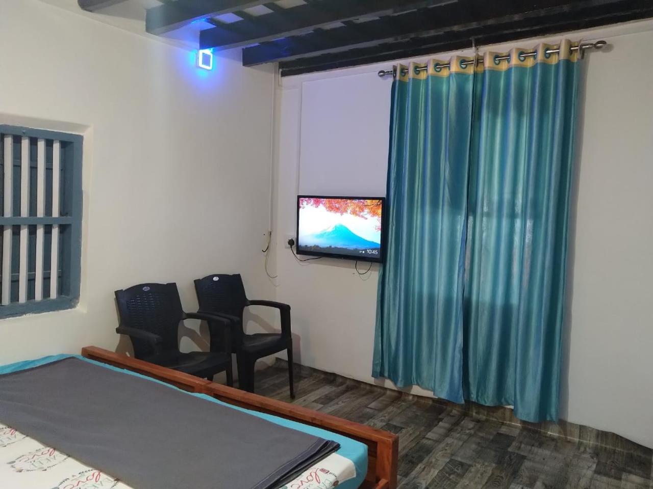 Four-Bedroom House photo 1