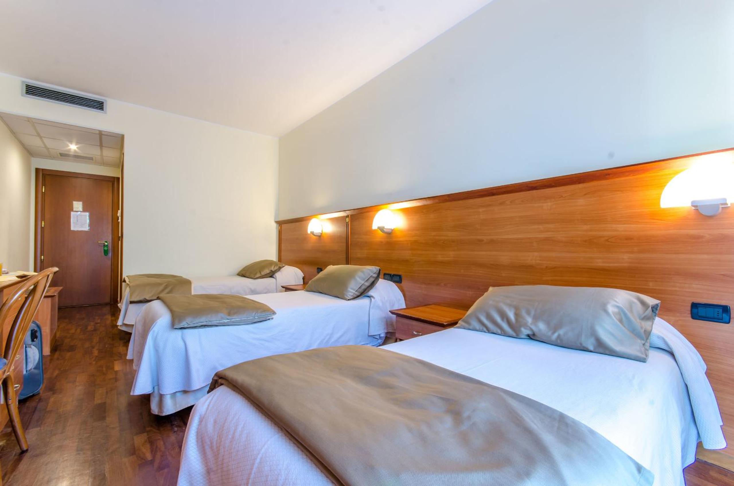 Triple Room - Disability Access photo 3