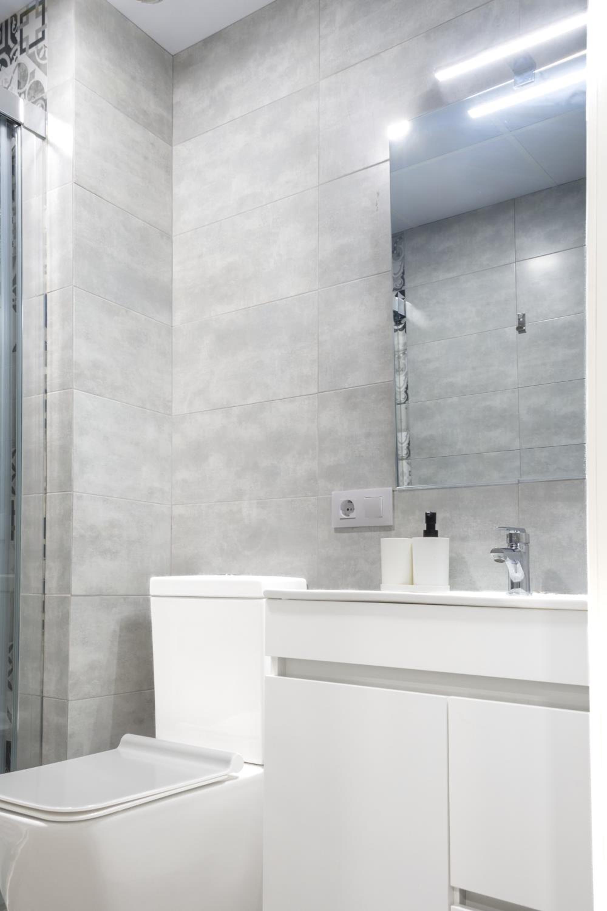 Apartment 6 photo 3