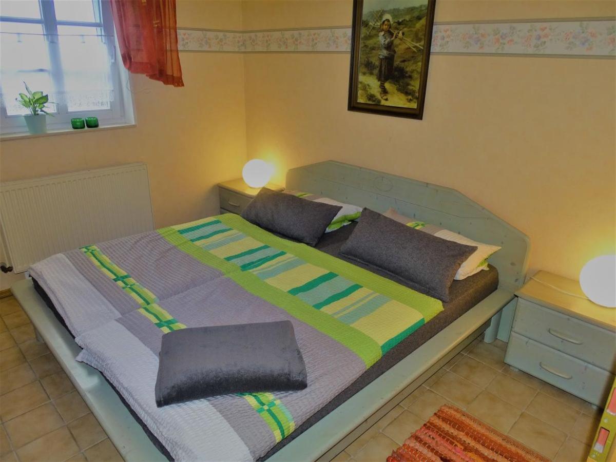 Four-Bedroom House photo 2
