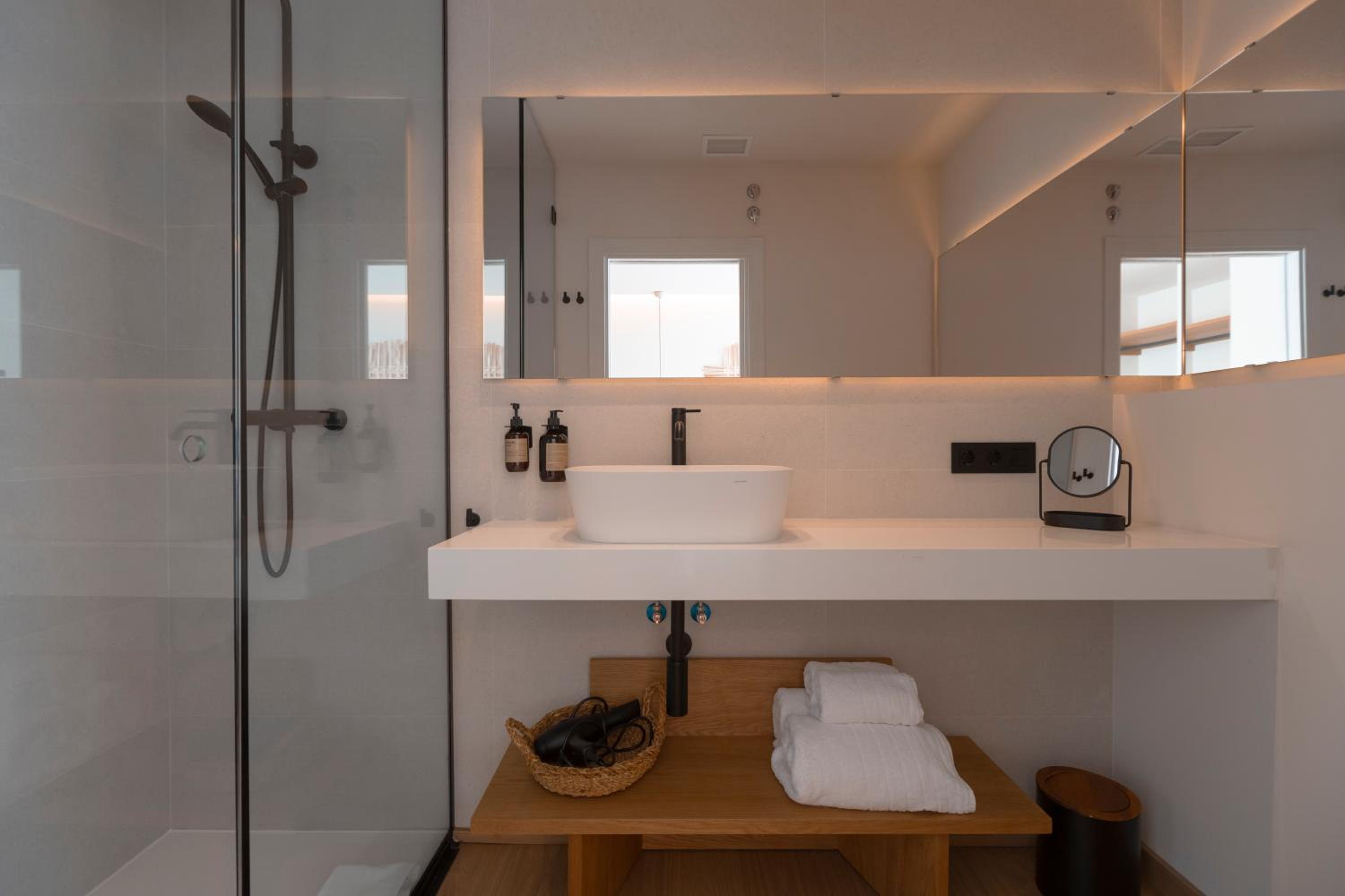 Double Room with Terrace - Photo 3
