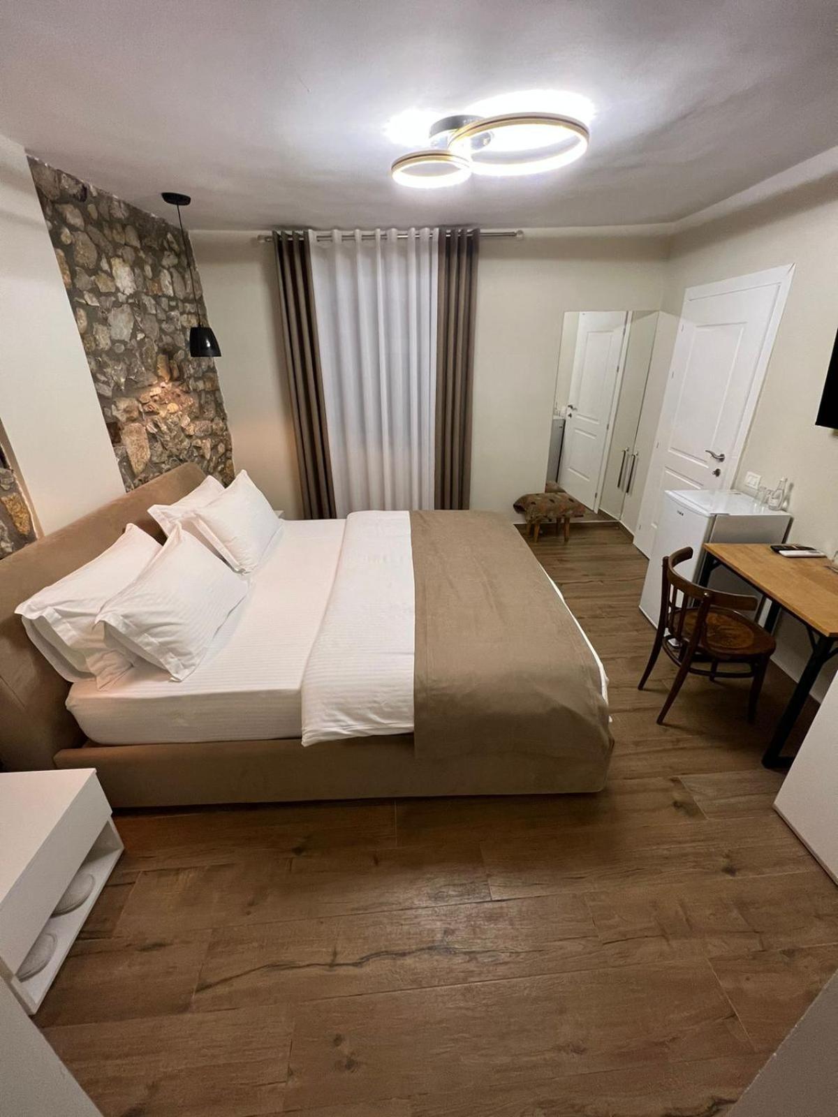 Standard Double Room photo 3