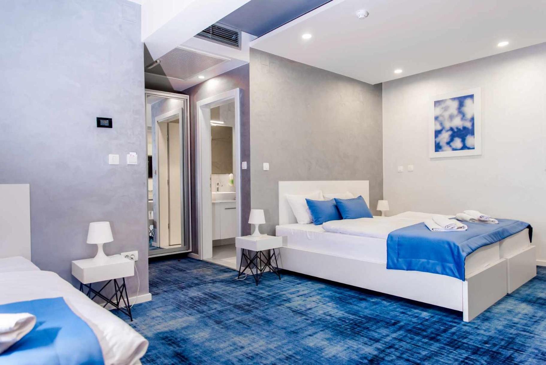 Comfort Triple Room