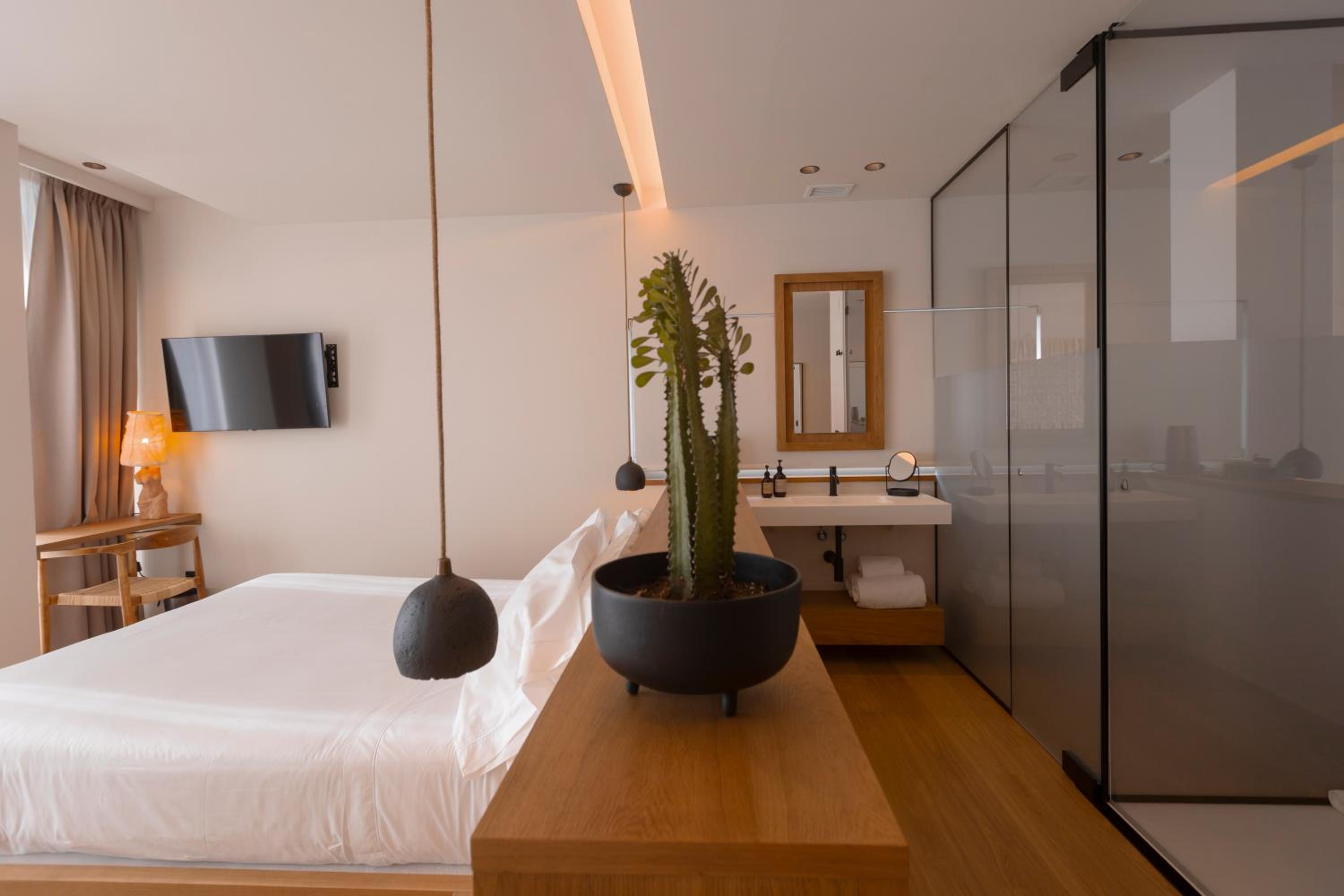 Double Room with Sea View - Photo 3