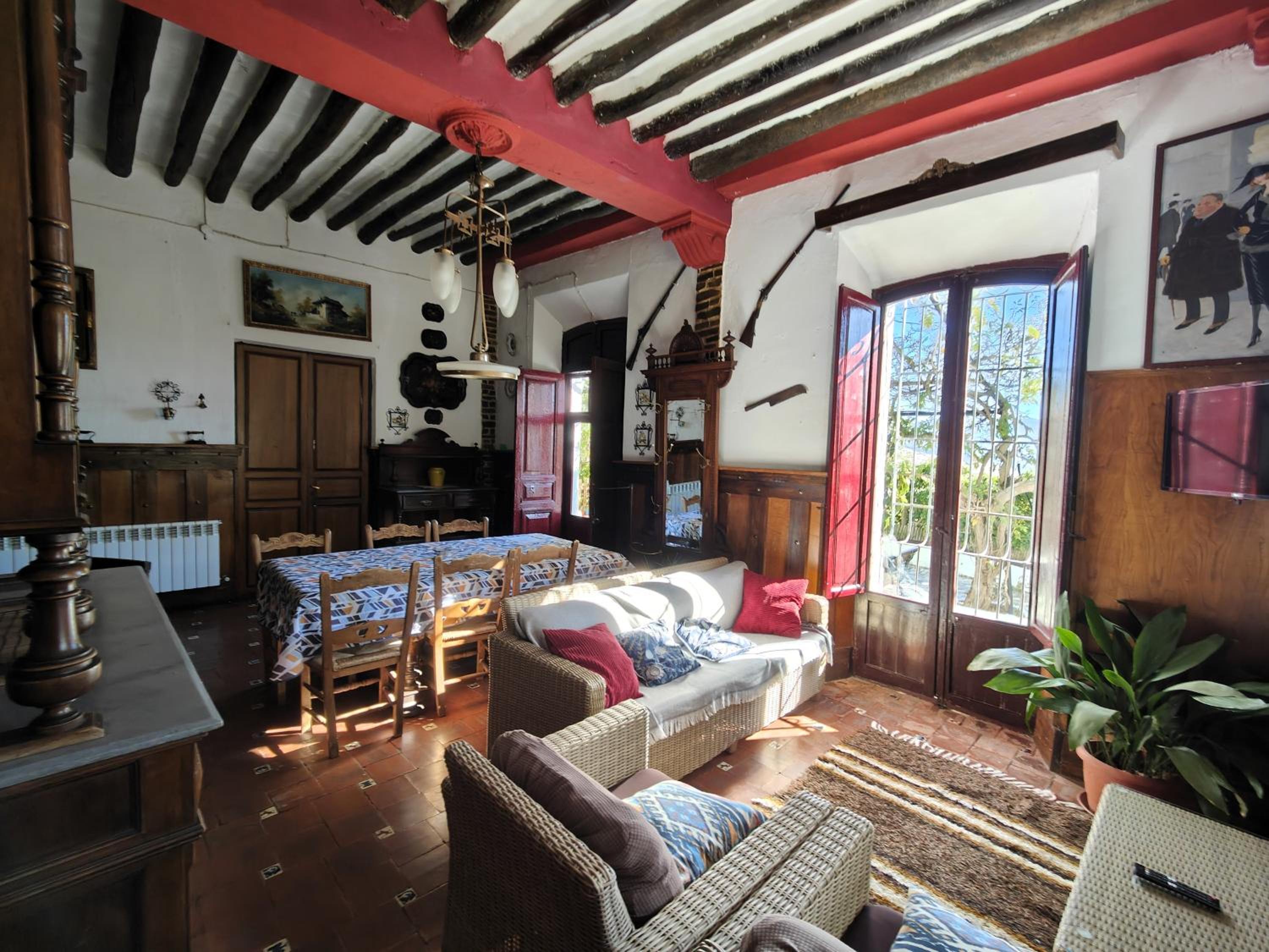Casa de cinco habitaciones
