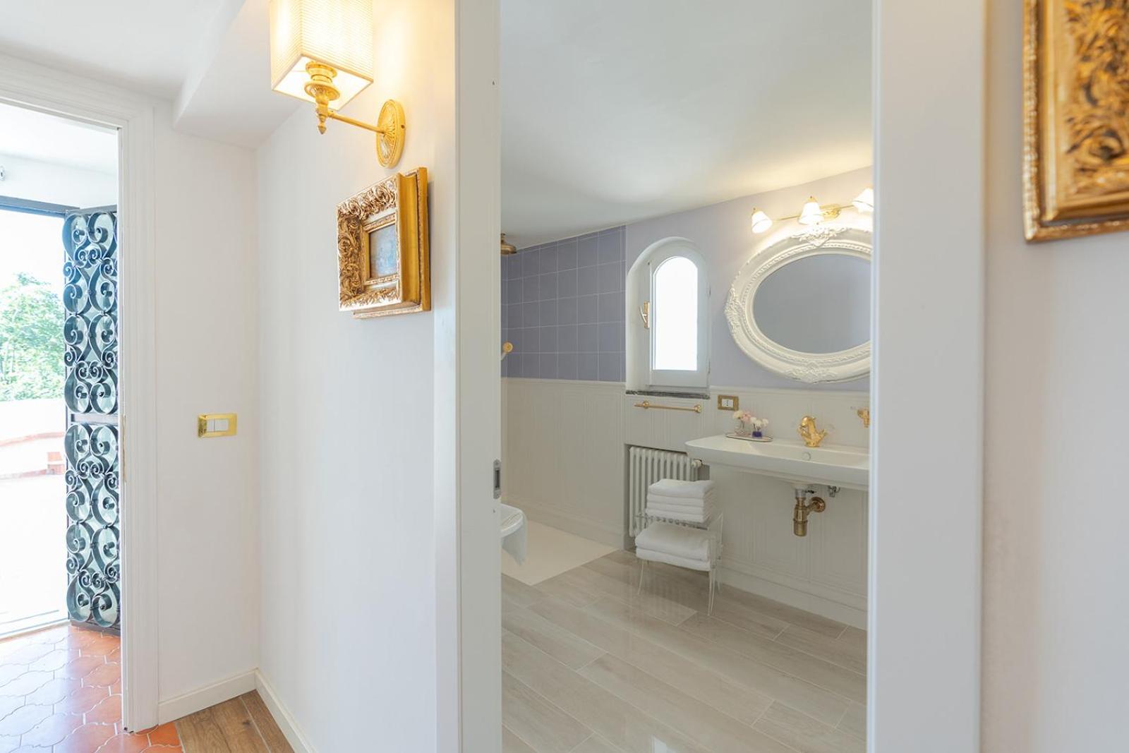 Deluxe Double or Twin Room with Garden View photo 2