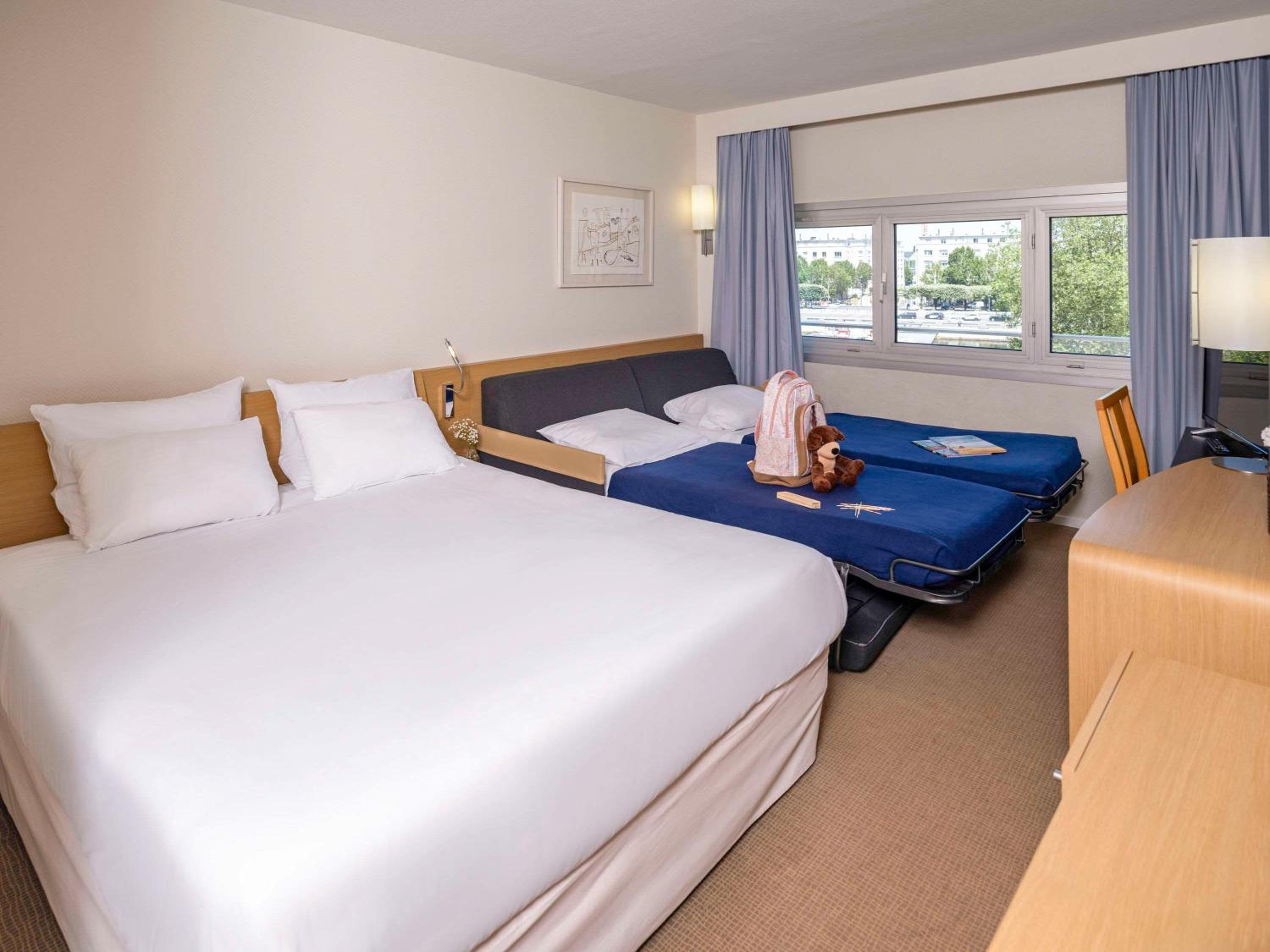 Classic Double Room with Double Sofa Bed - Photo 1