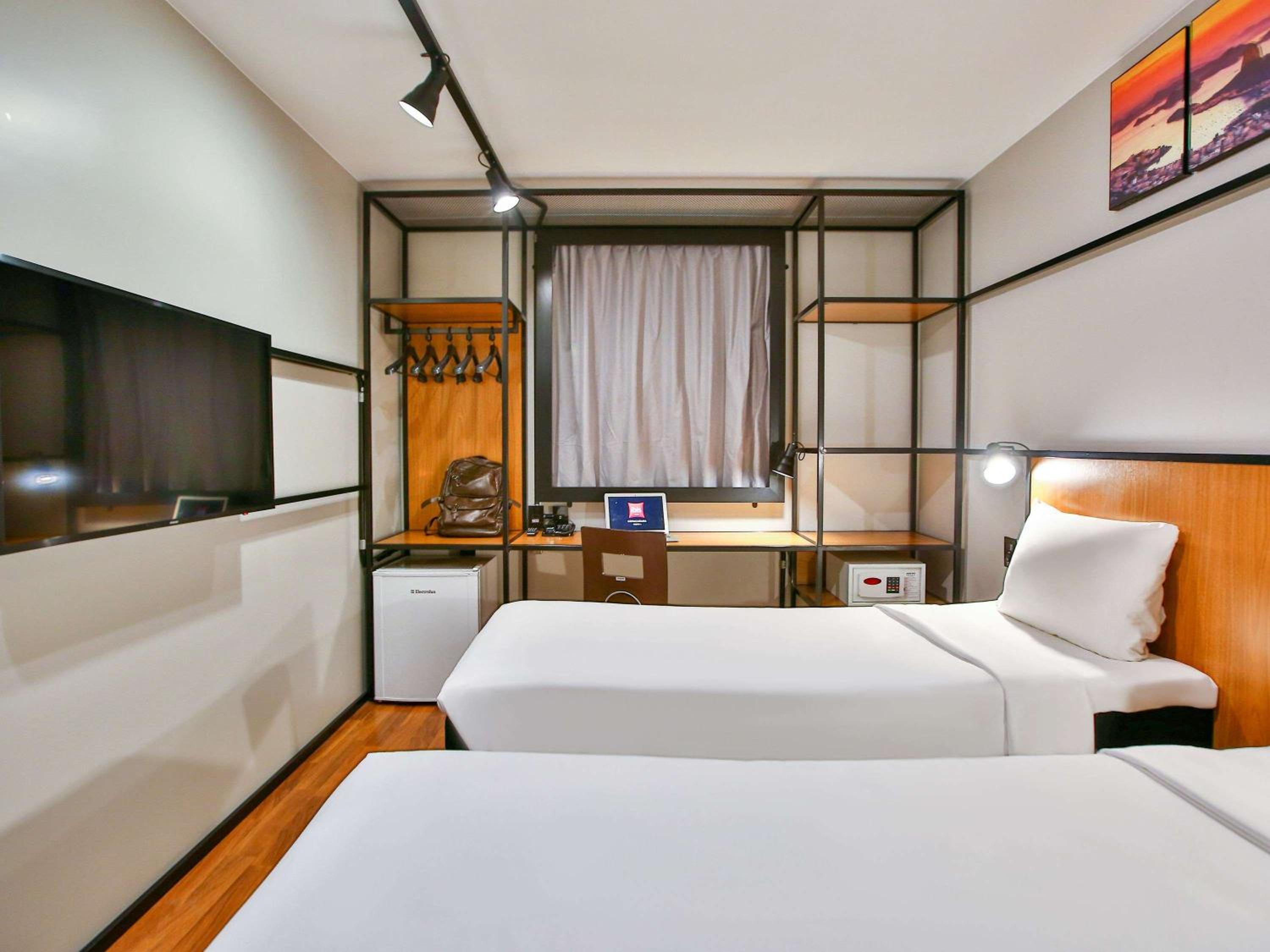 Standard Apartment with Twin Beds photo 2
