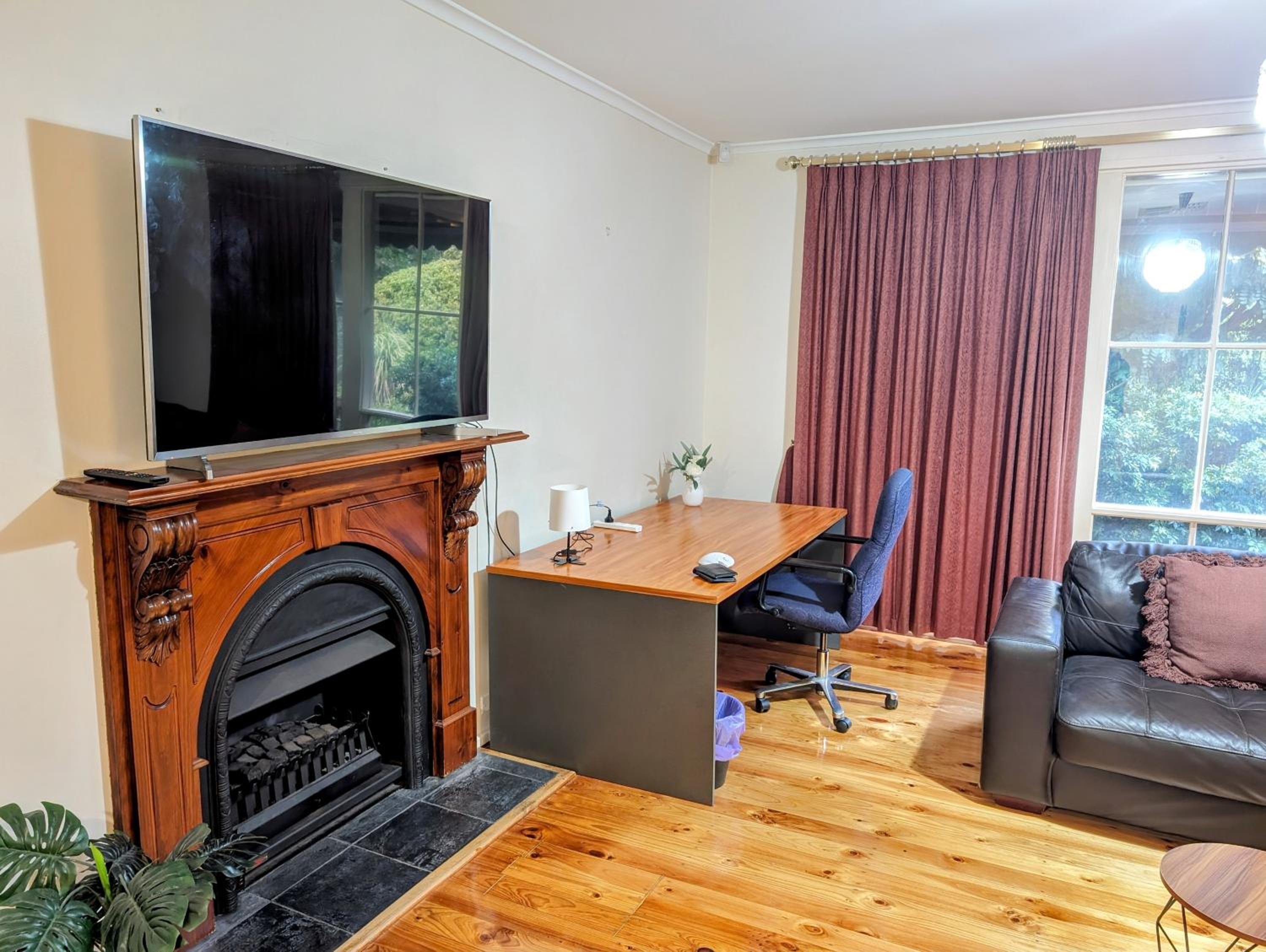 Three-Bedroom House photo 2