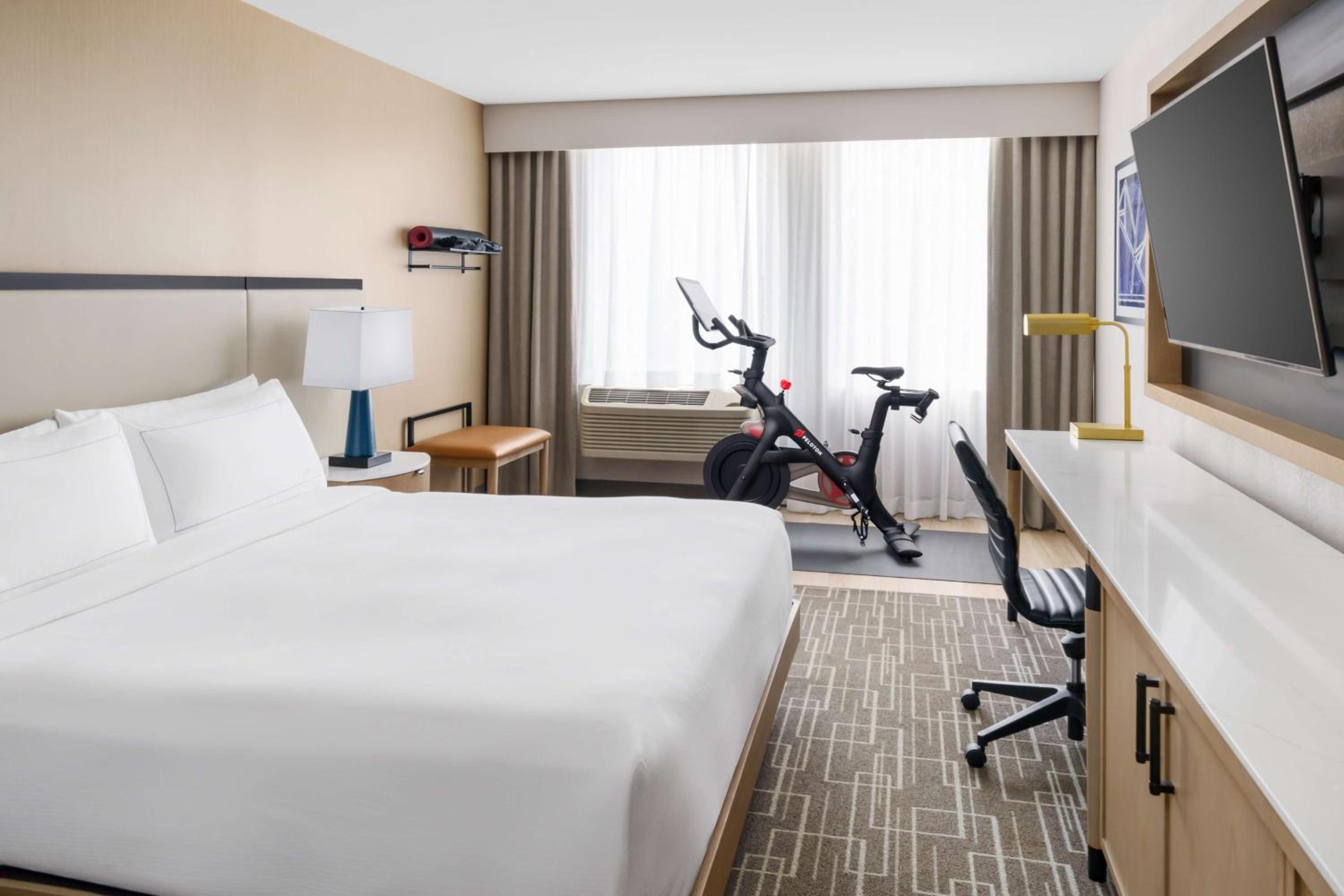 King Room with Peloton Bike - Photo 1
