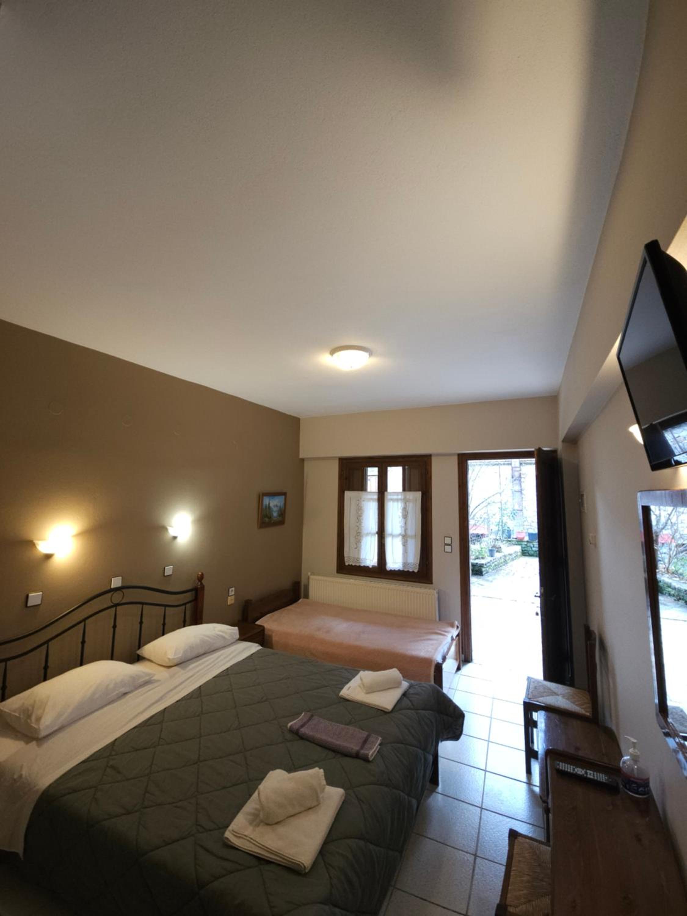 Double or Twin Room - Photo 1