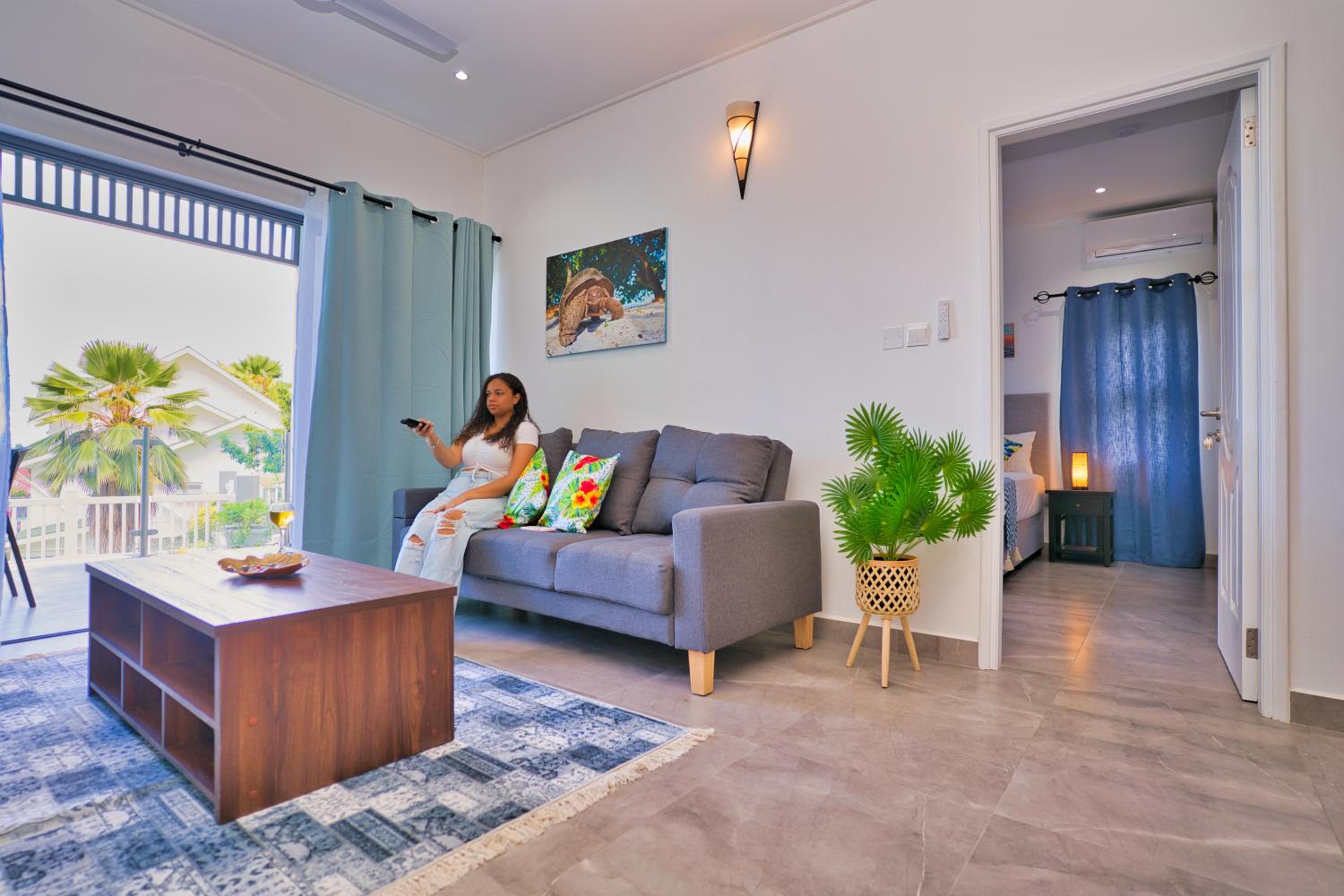 One-Bedroom Apartment