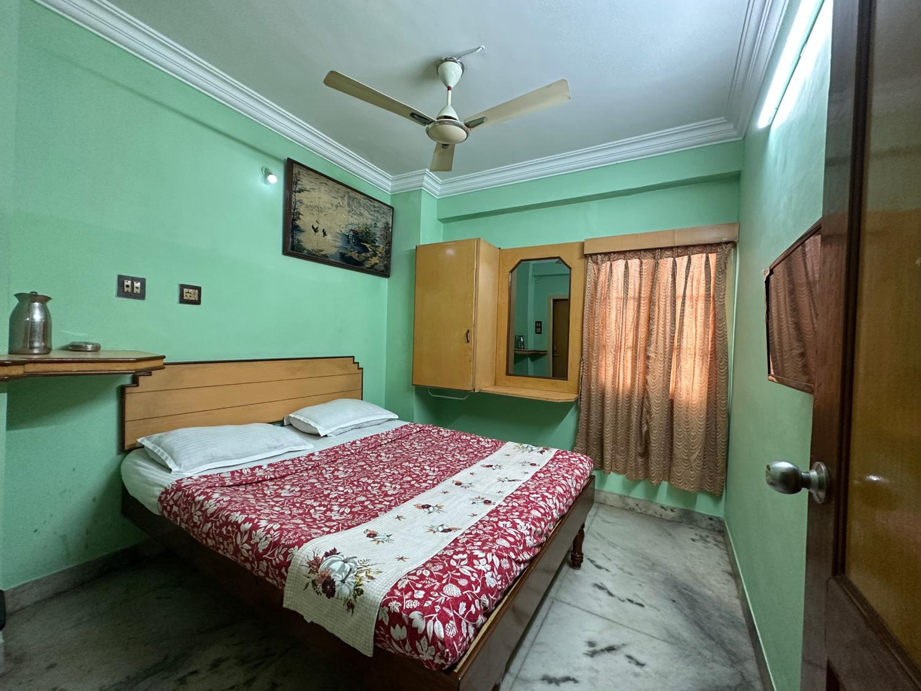 Standard Double Room With Fan photo 1