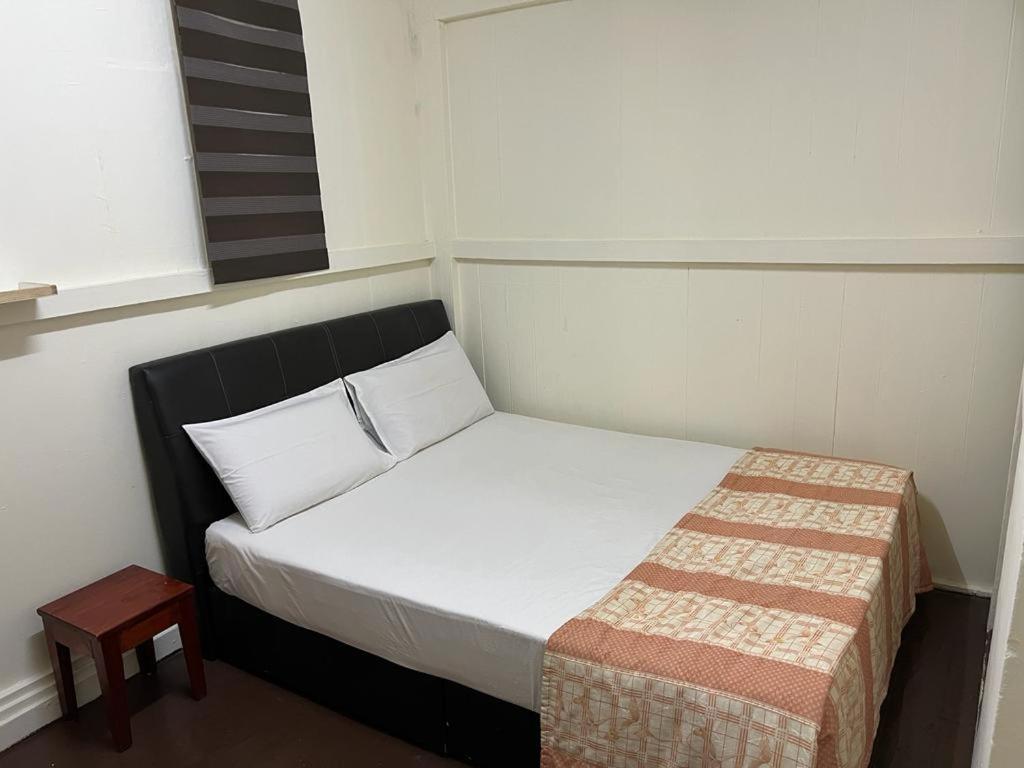 Budget Double Room photo 2