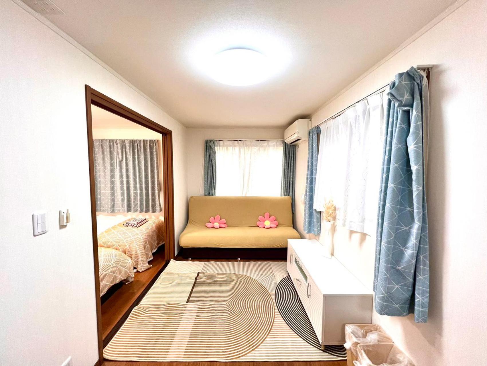 One-Bedroom Apartment photo 1