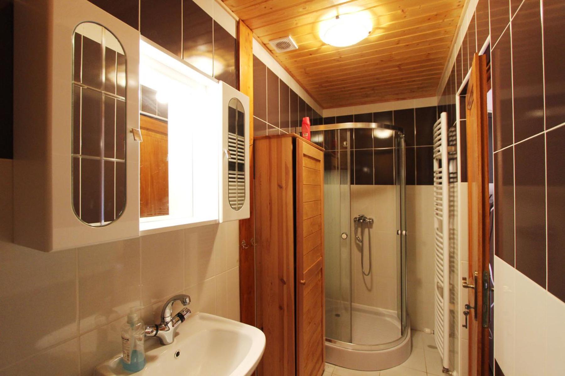 Deluxe Double or Twin Room - Photo 7