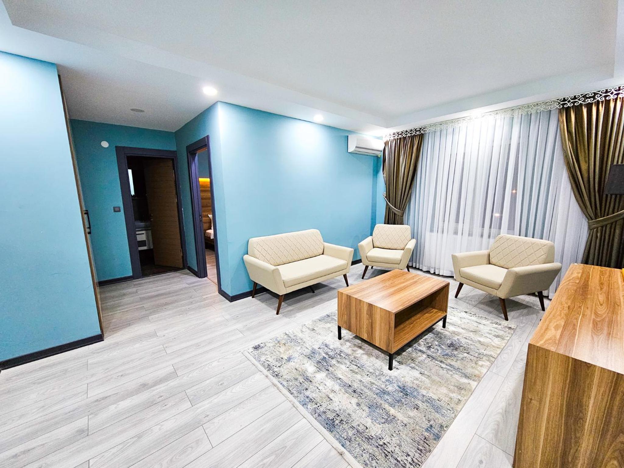 Executive Suite photo 2