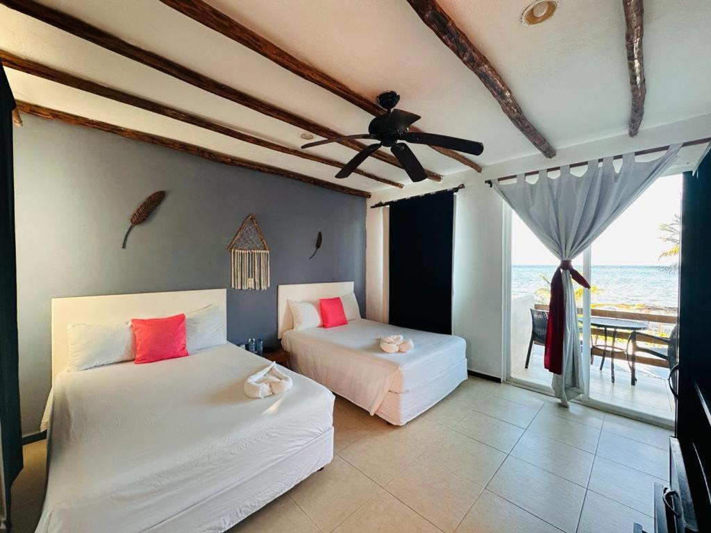 Deluxe King Room photo 1