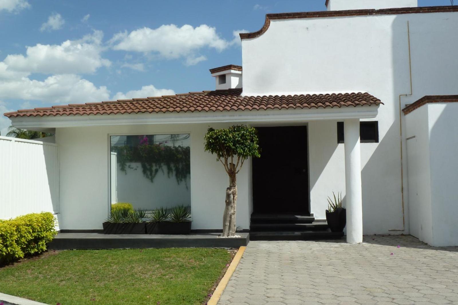 One-Bedroom House photo 2