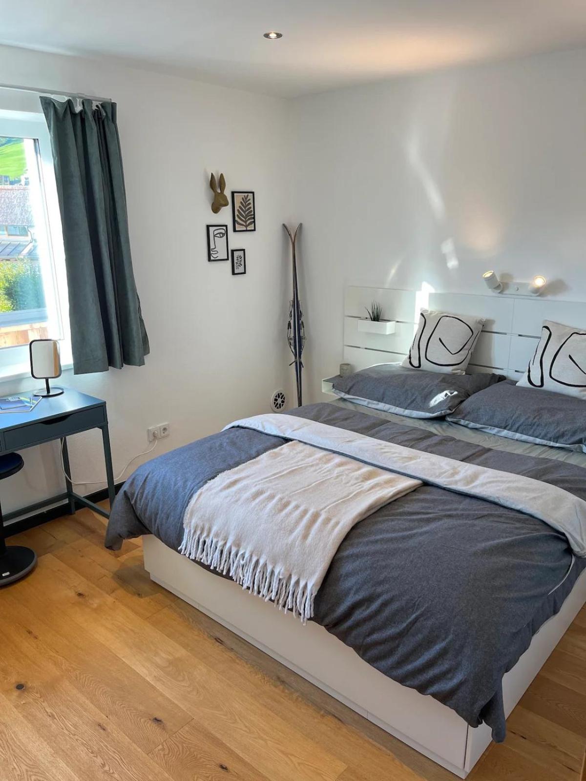 Deluxe Double Room with Shower photo 1