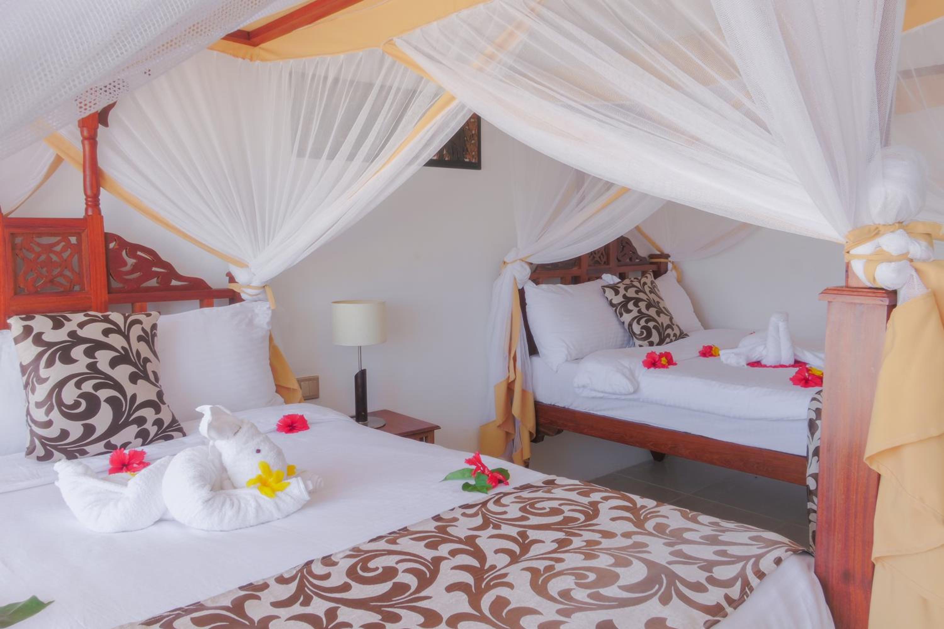 Deluxe Twin Room with Sea View