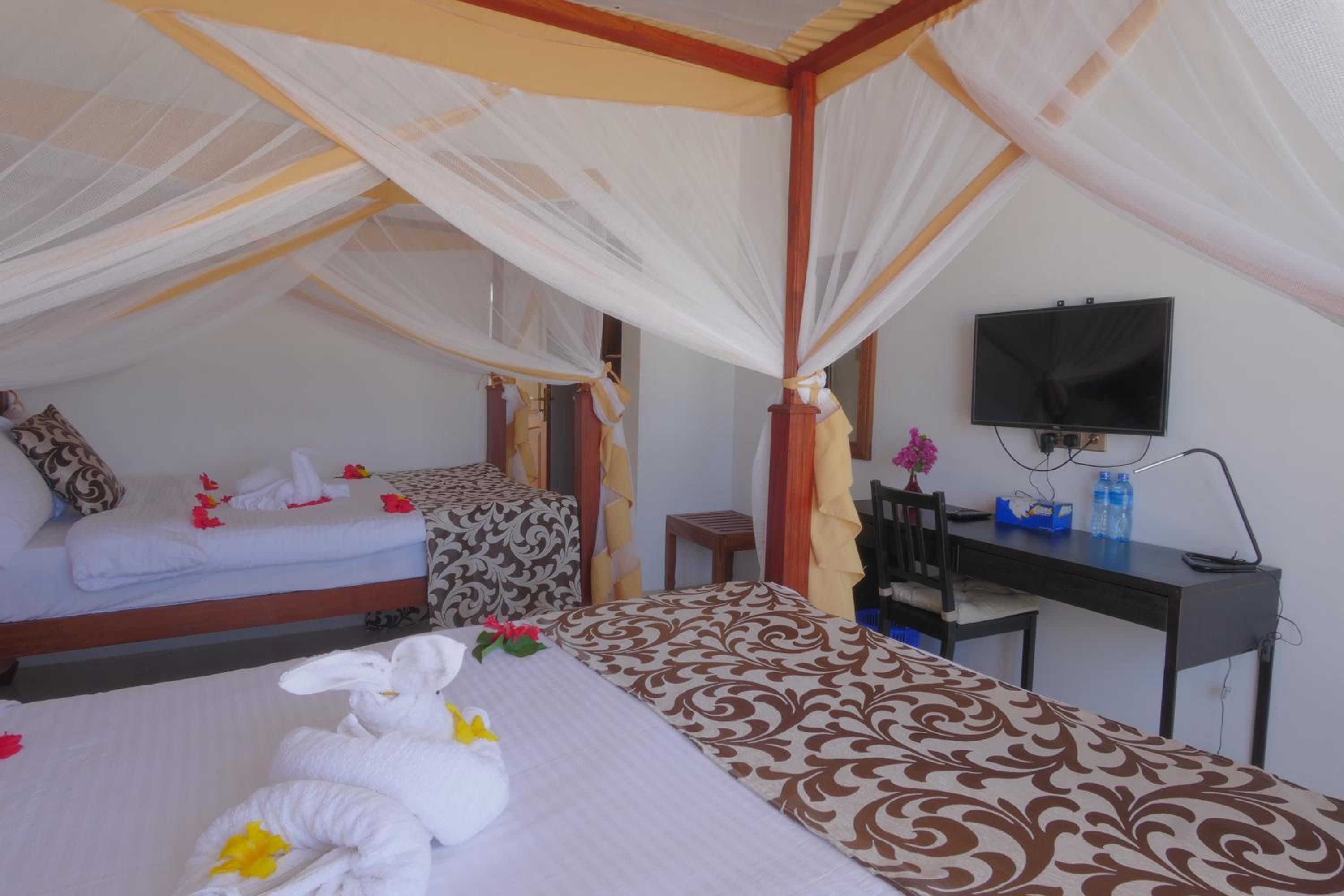 Deluxe Twin Room with Sea View