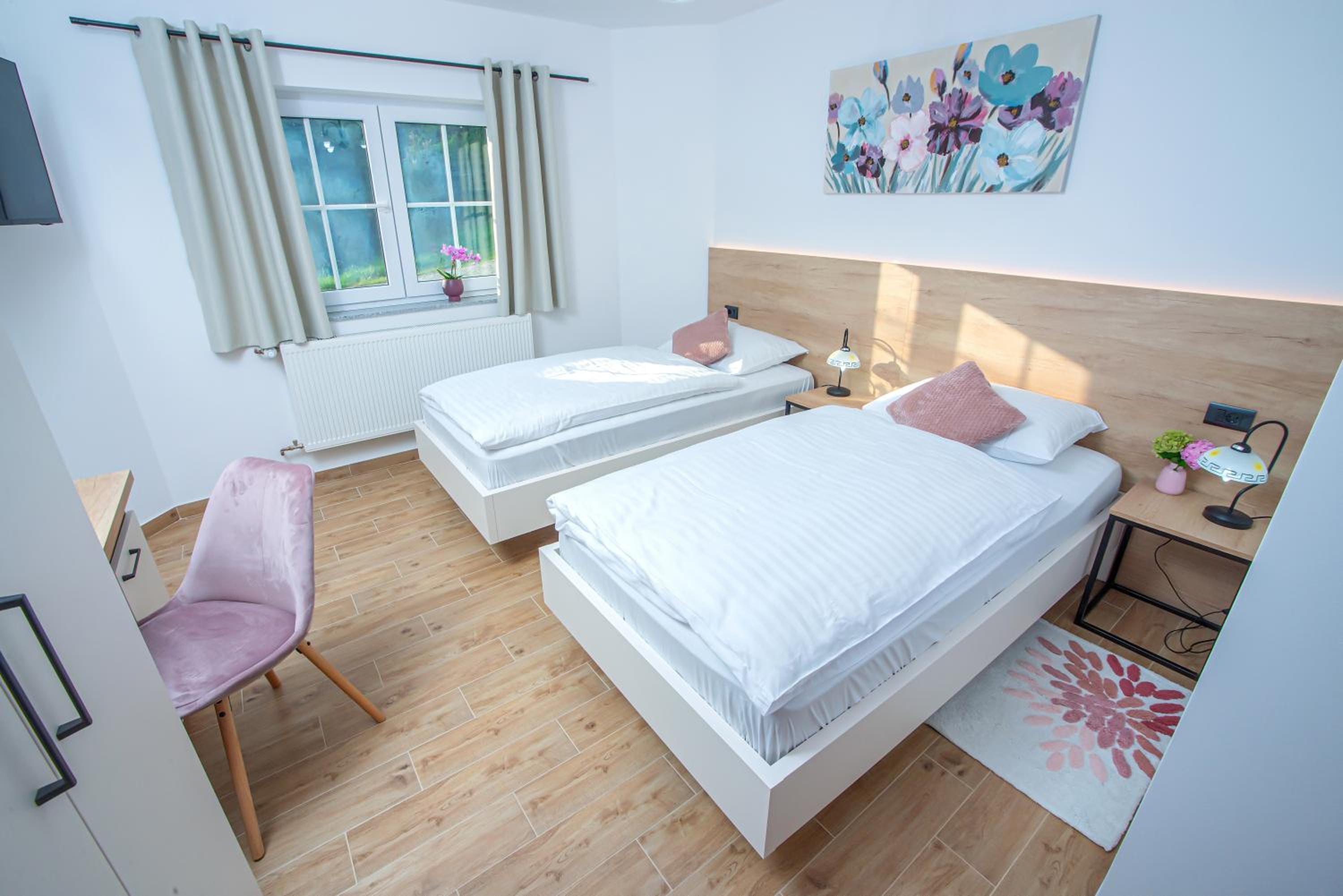 Standard Double or Twin Room photo 3