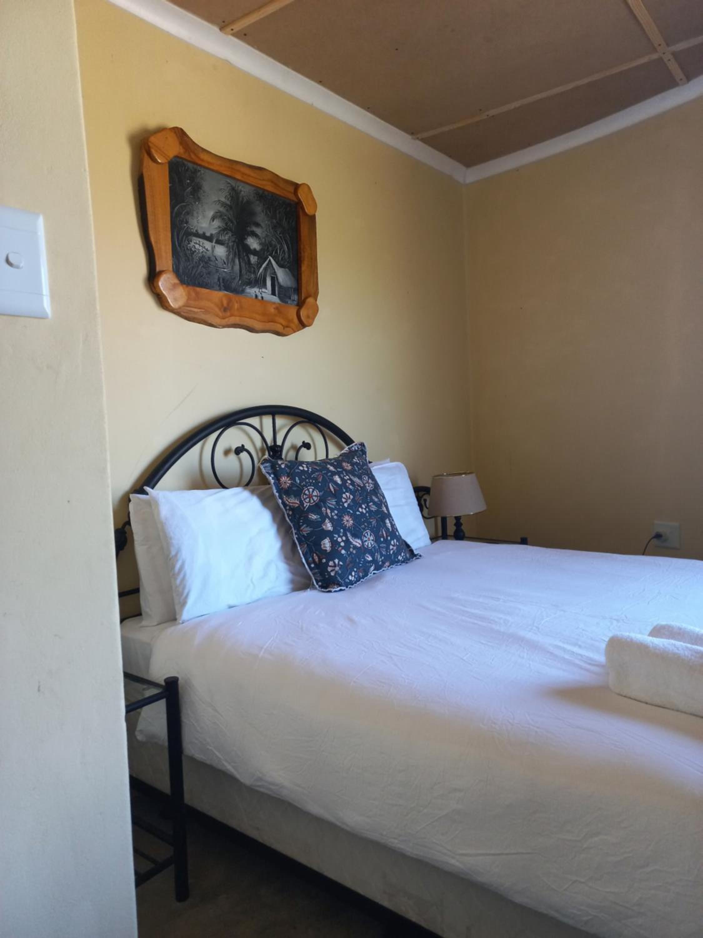 Deluxe Double Room With Side Sea View photo 3