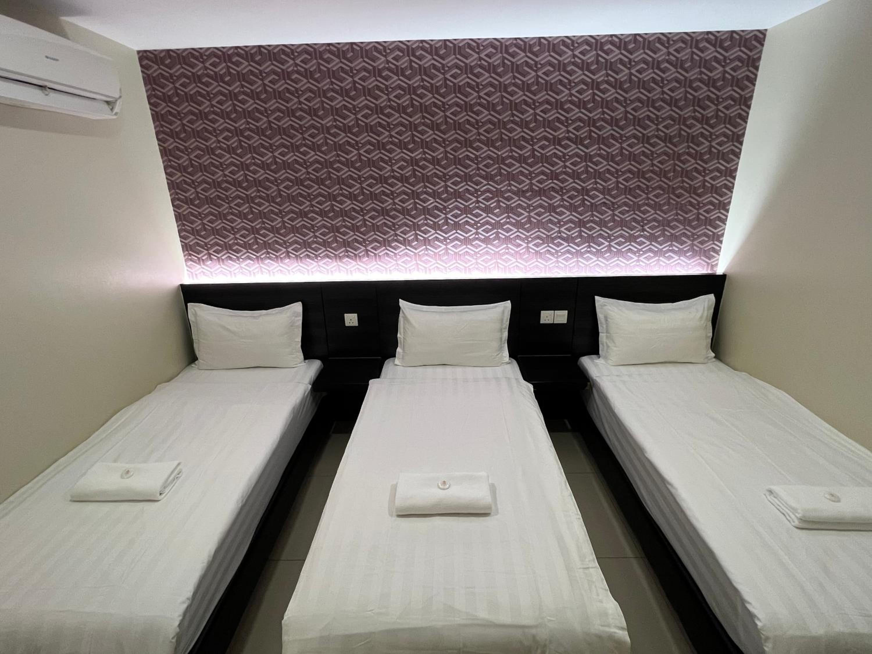 Comfort Triple Room with Shower photo 1