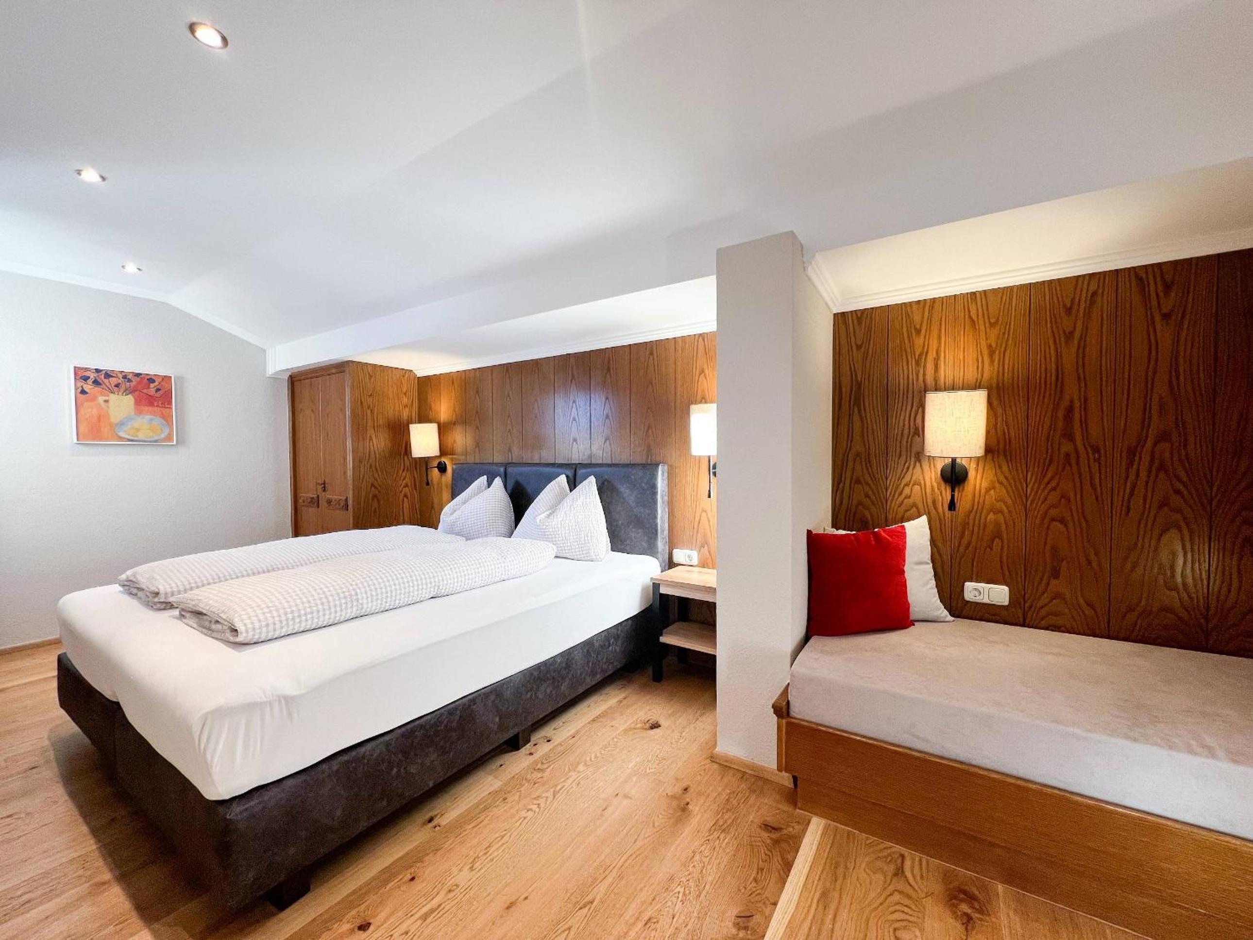 One-Bedroom Apartment with Two Bathrooms photo 1
