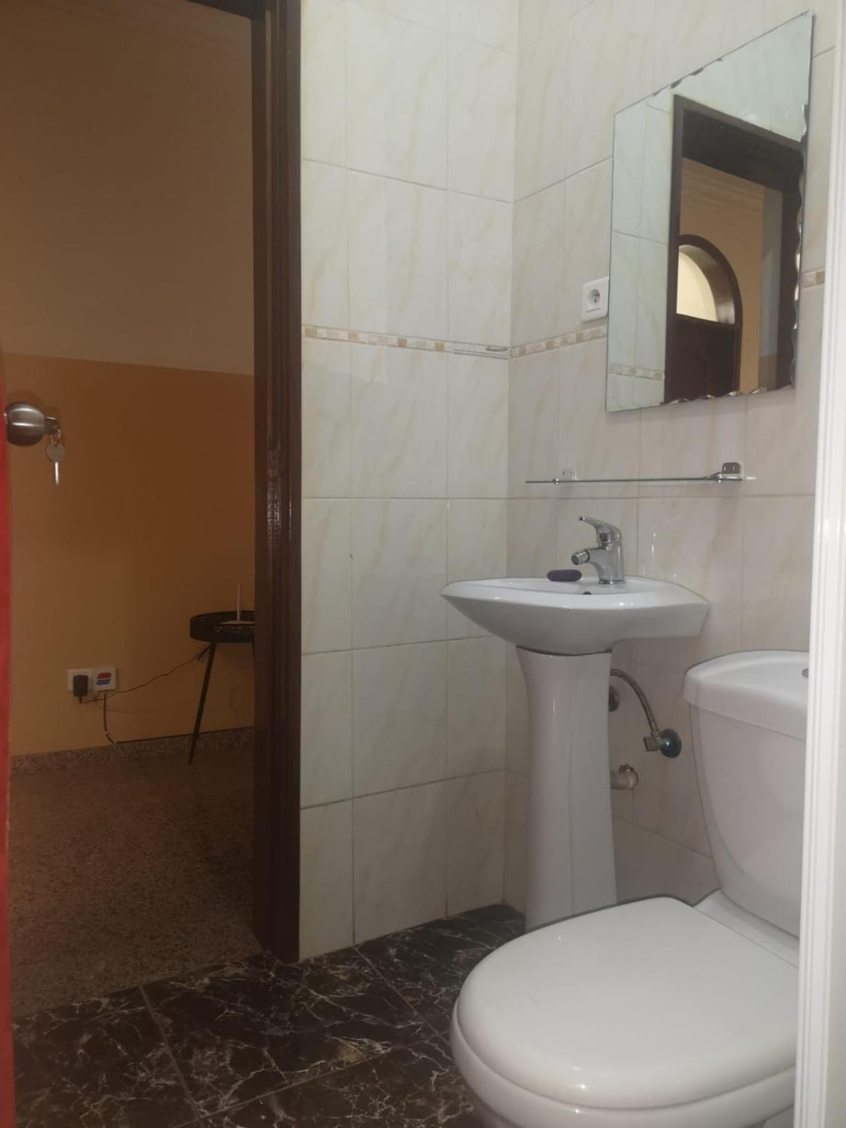 Double Room With Shared Bathroom photo 3